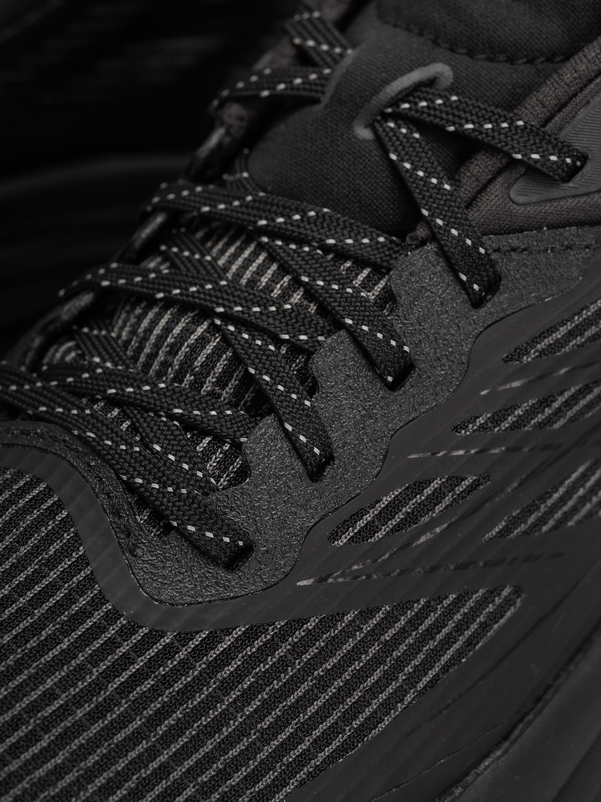 Boty Hoka Bondi 8 TS Caged (black/black)
