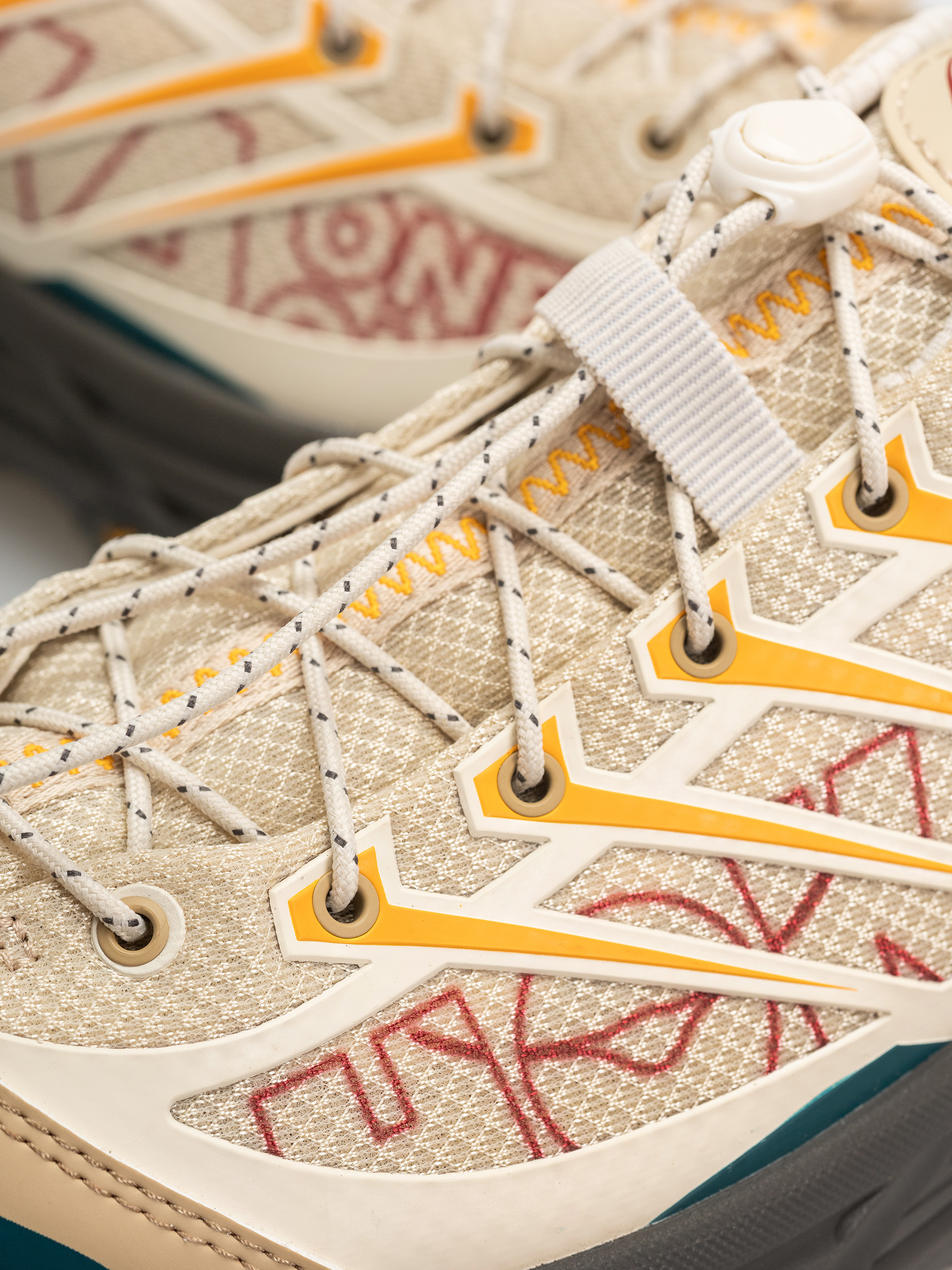 Boty Hoka Mafate Three2 Wordmark (cream/khaki)