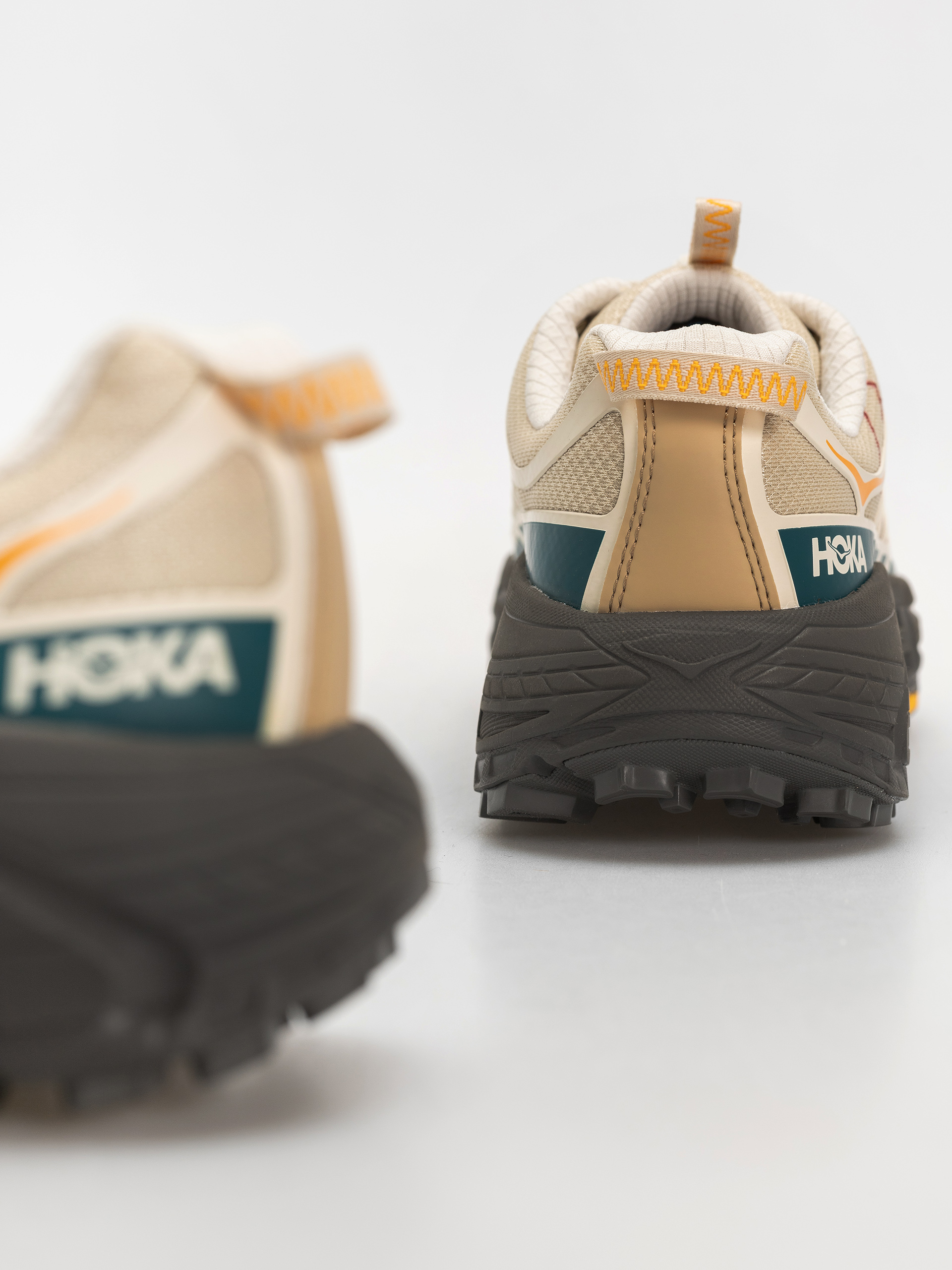 Boty Hoka Mafate Three2 Wordmark (cream/khaki)