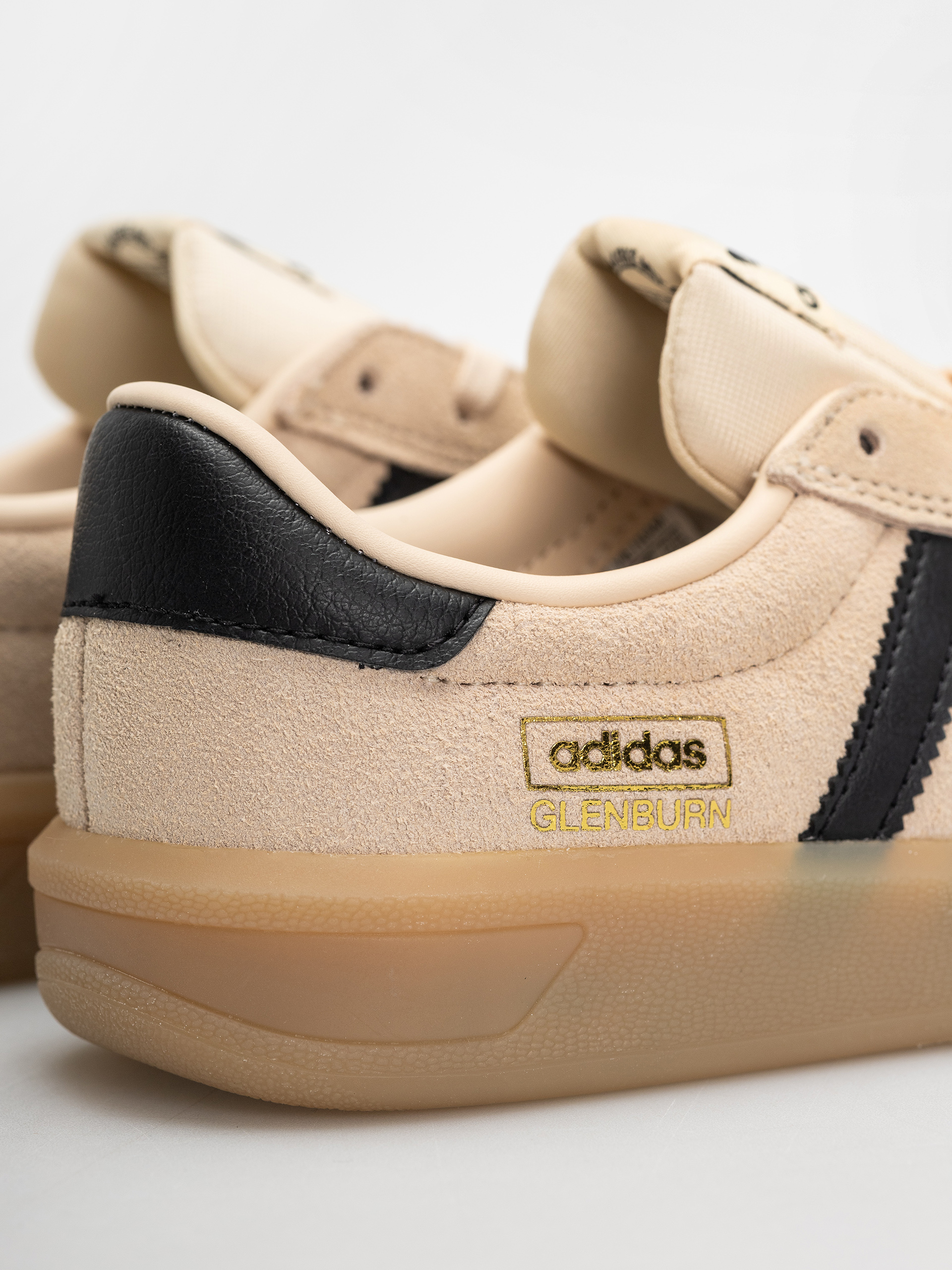 Boty adidas Glenburn (sanstr/cblack/gum4)