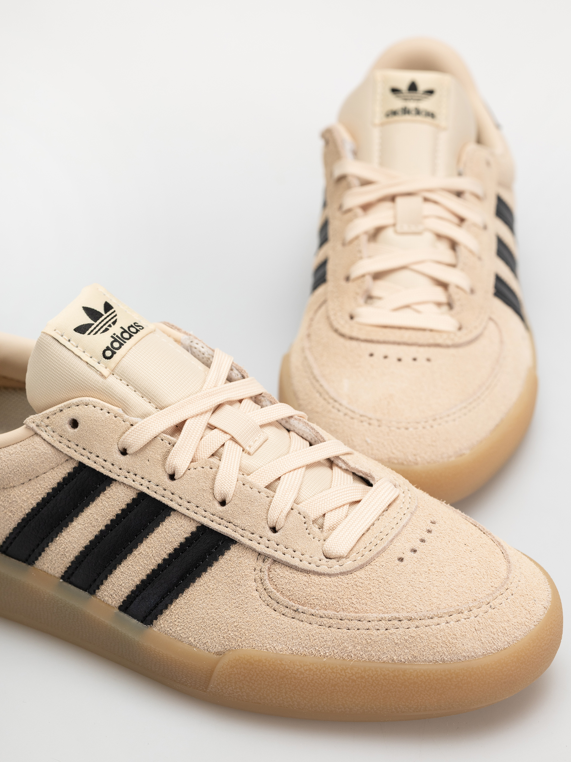 Boty adidas Glenburn (sanstr/cblack/gum4)
