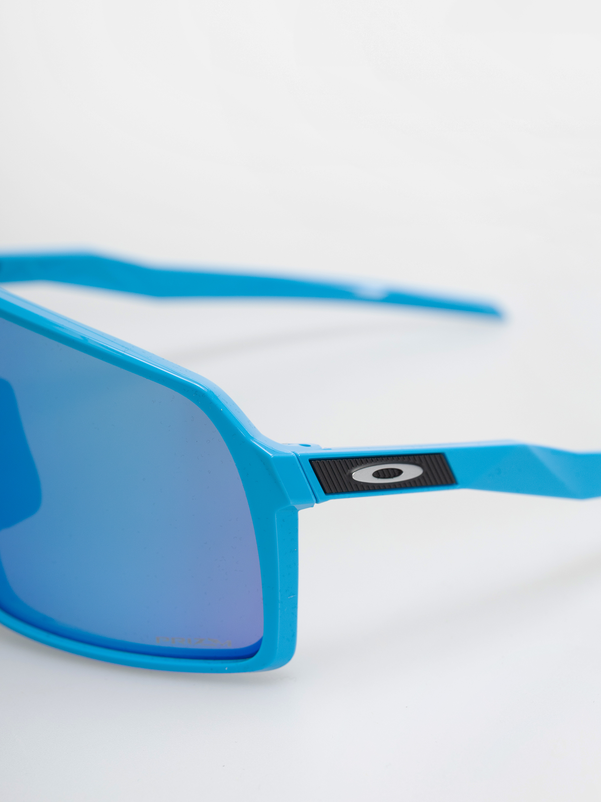 Sluneční brýle Oakley Sutro (sky/prizm sapphire)