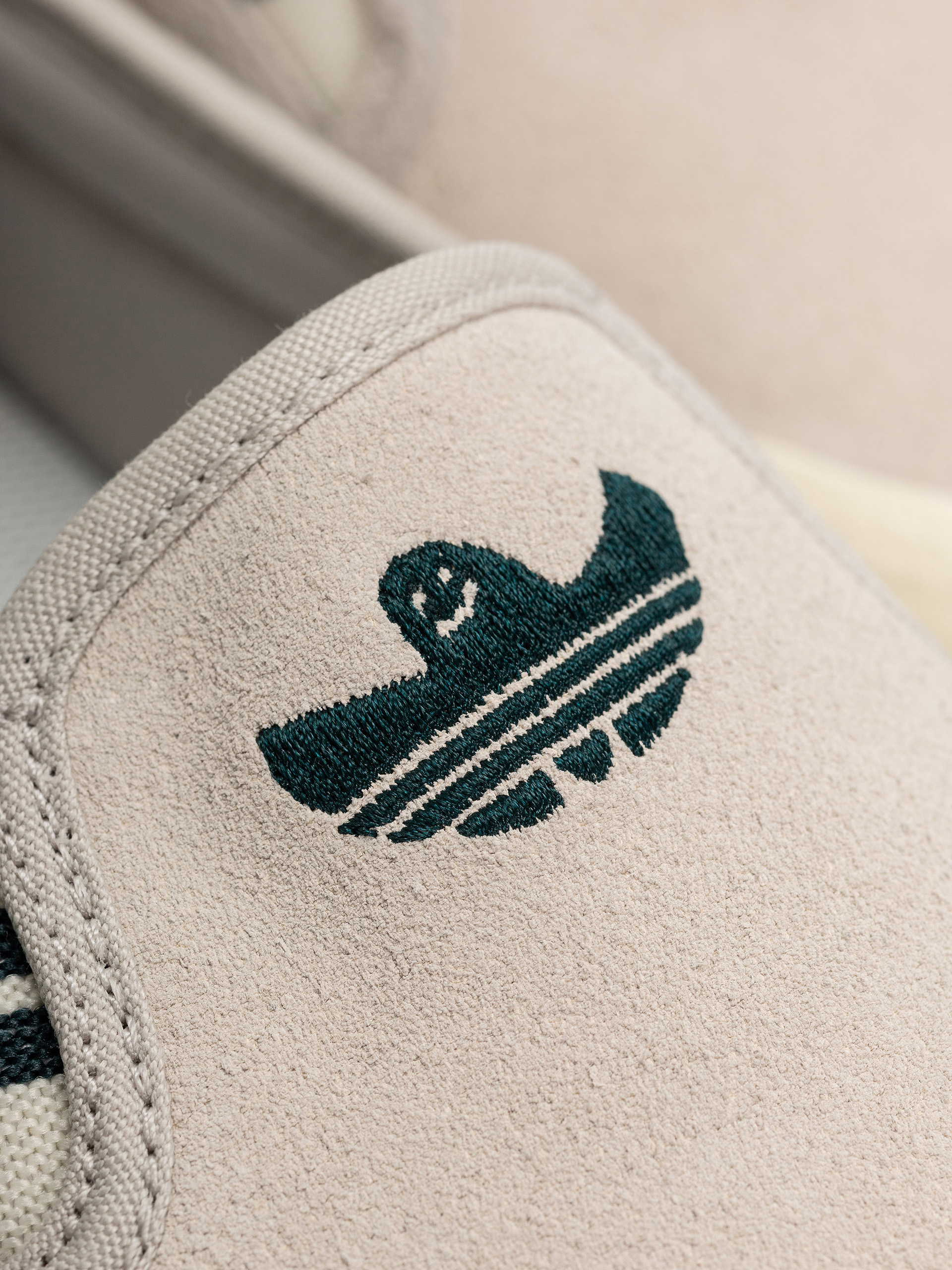Boty adidas Shmoofoil Slip Rx (wonalu/crewht)