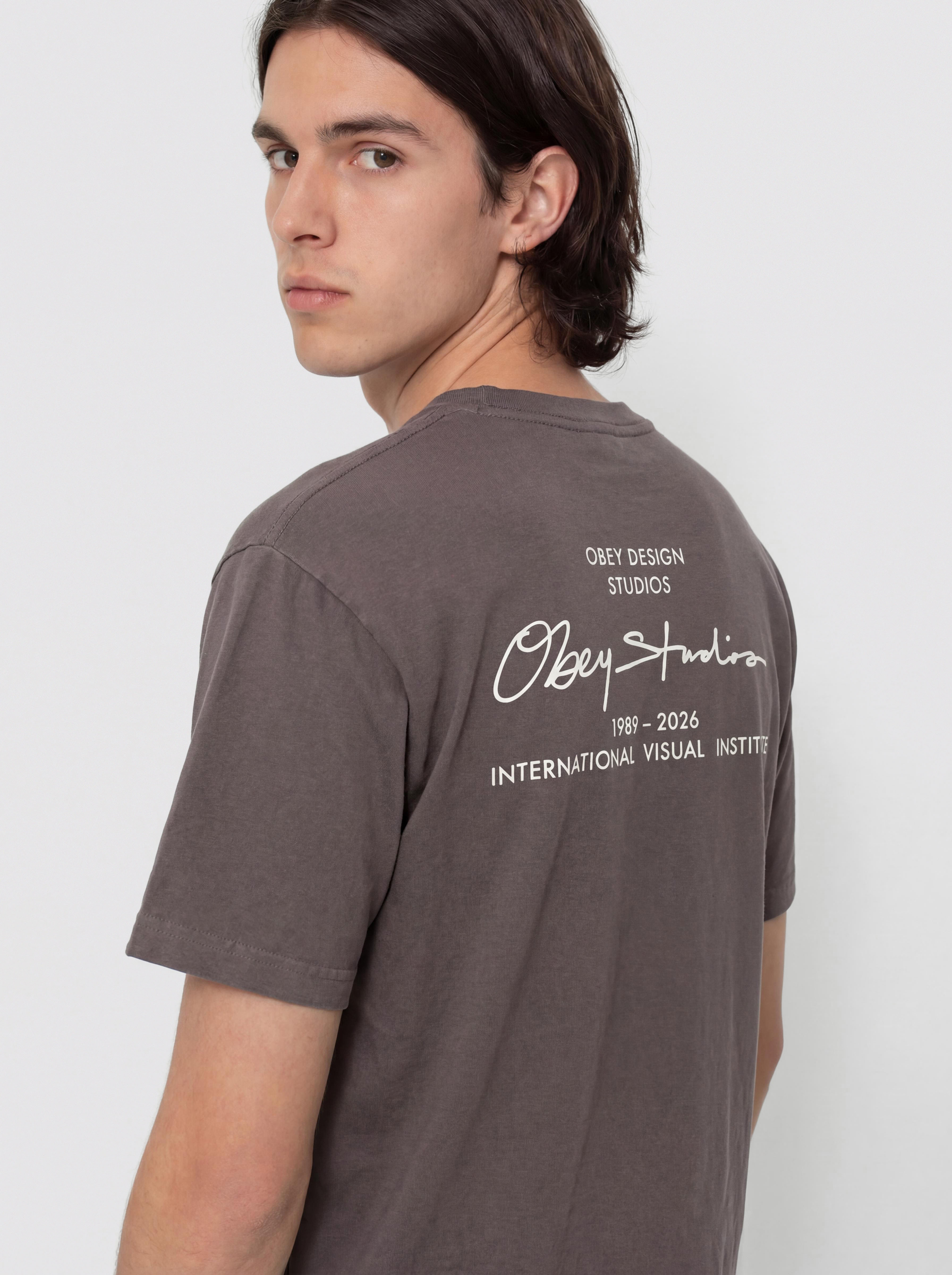 Tričko OBEY Institute (pigment dusty black)