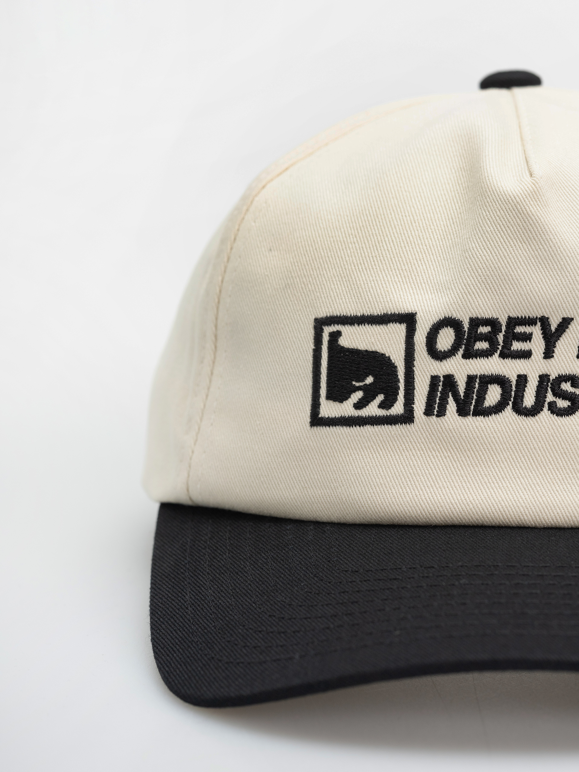 Kšiltovka  OBEY Design Industries (black multi)