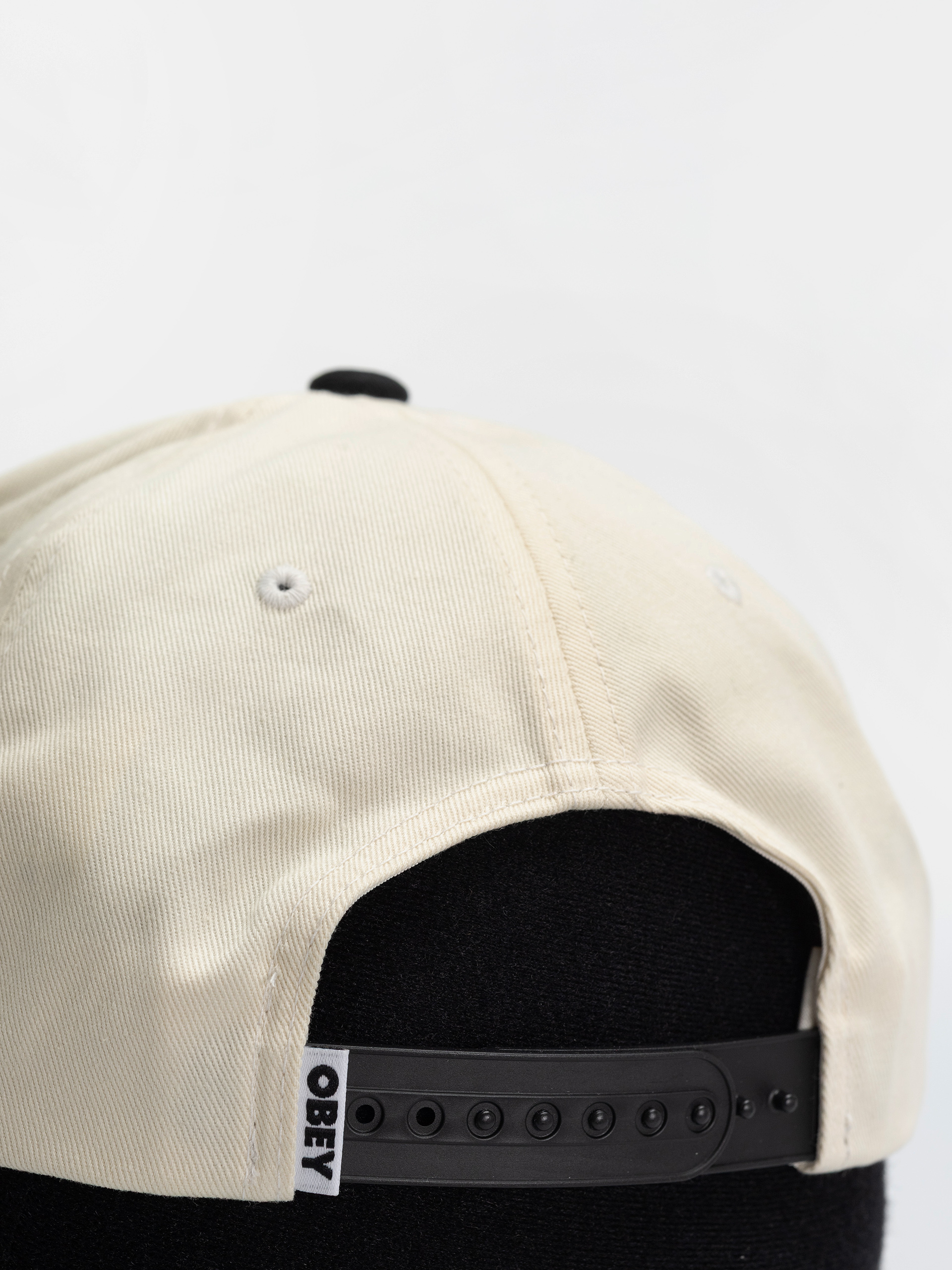 Kšiltovka  OBEY Design Industries (black multi)