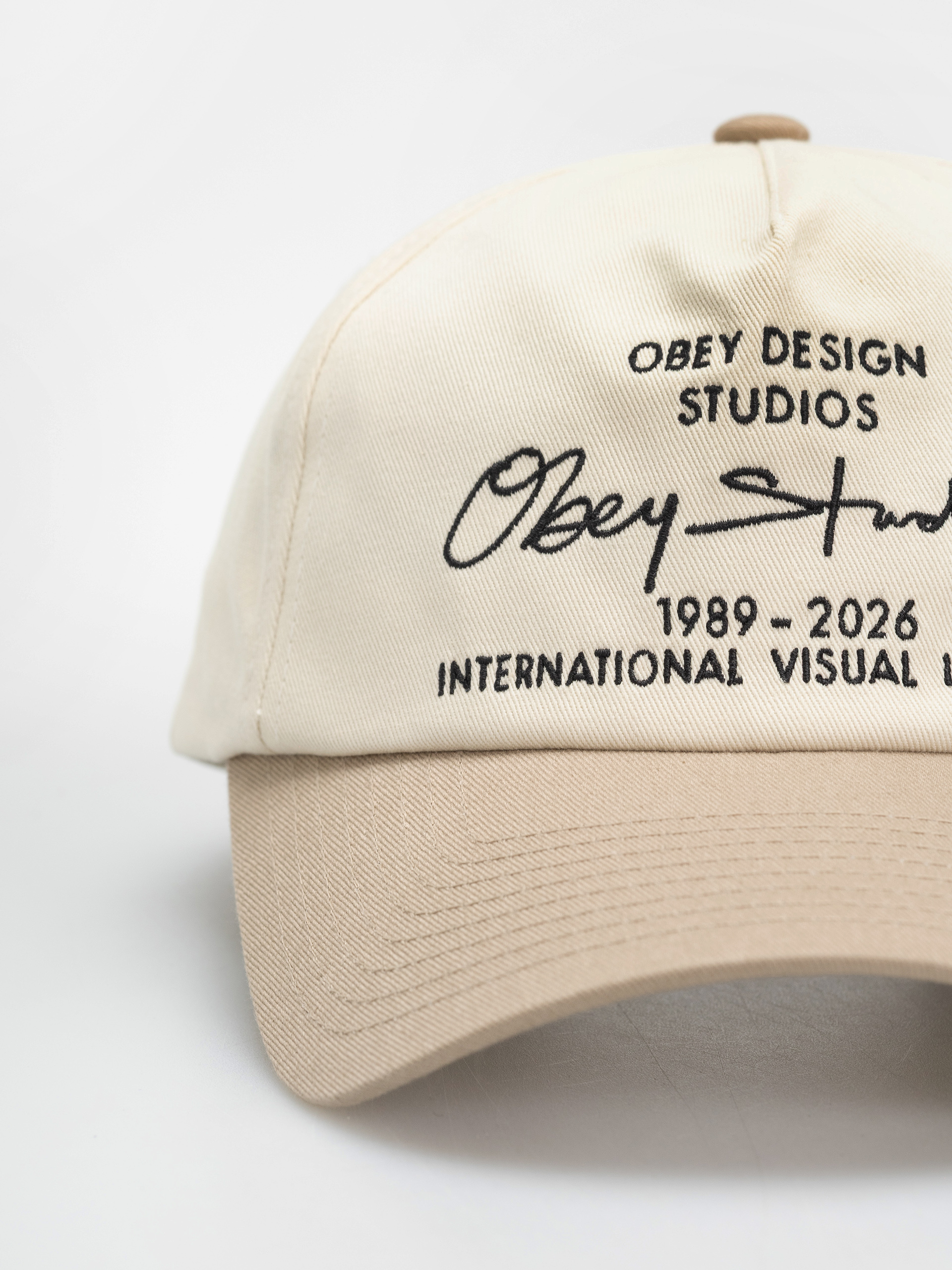 Kšiltovka  OBEY Design Studios 5 Panel (pale khaki multi)