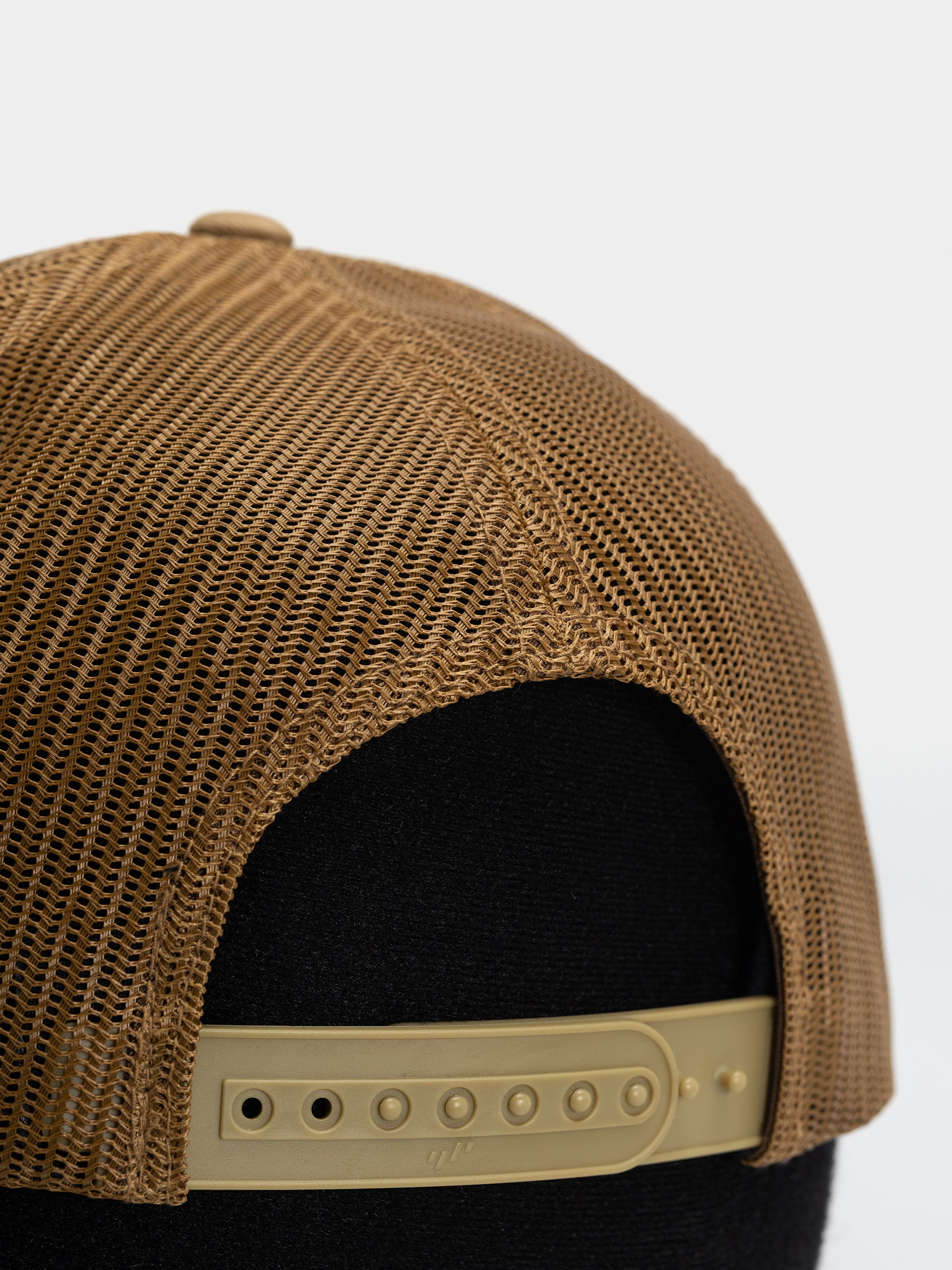 Kšiltovka  Columbia Mesh Snap Back (delta)