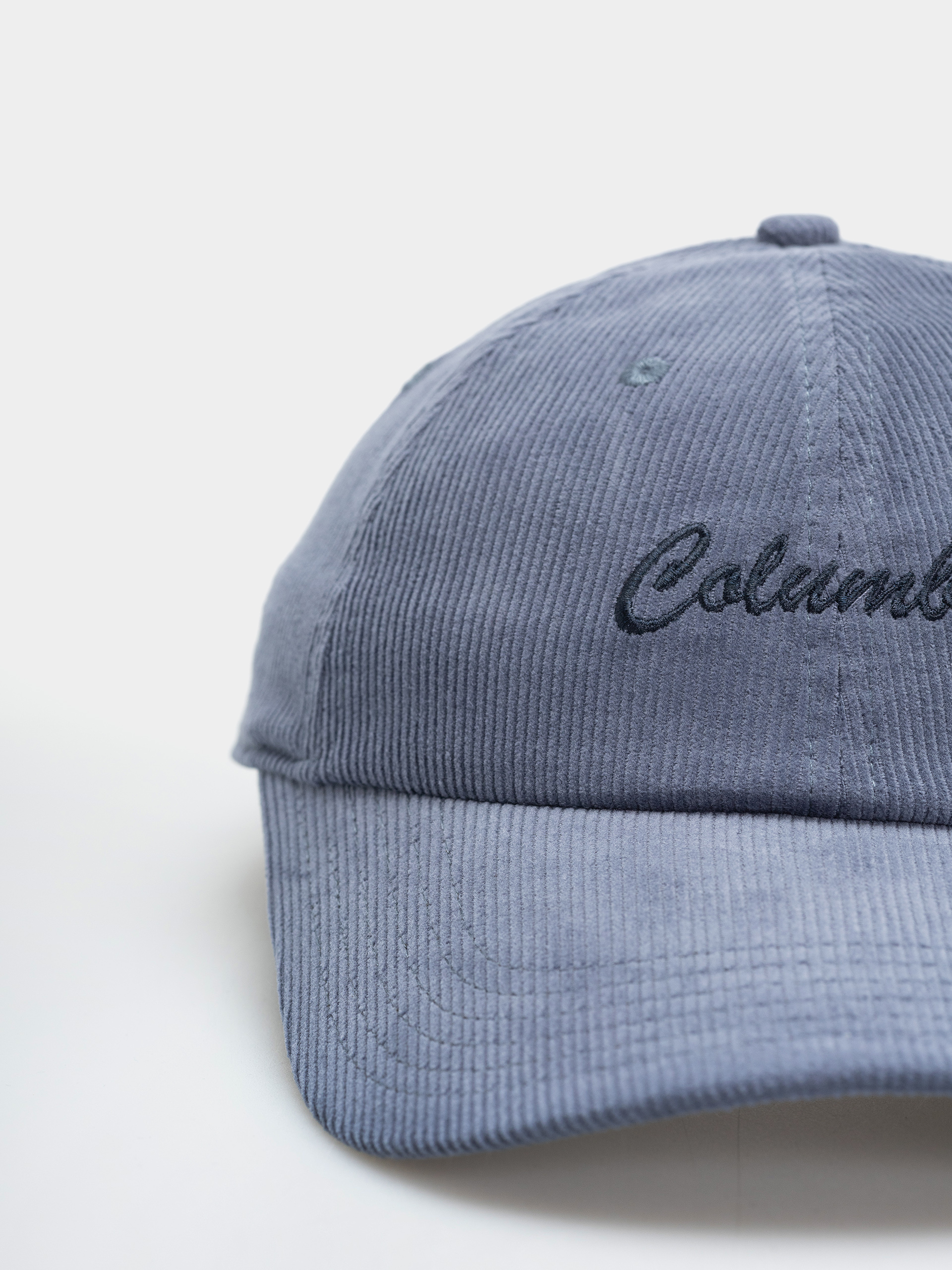 Kšiltovka  Columbia Wellzy Ball (dark mountain/columbia script)