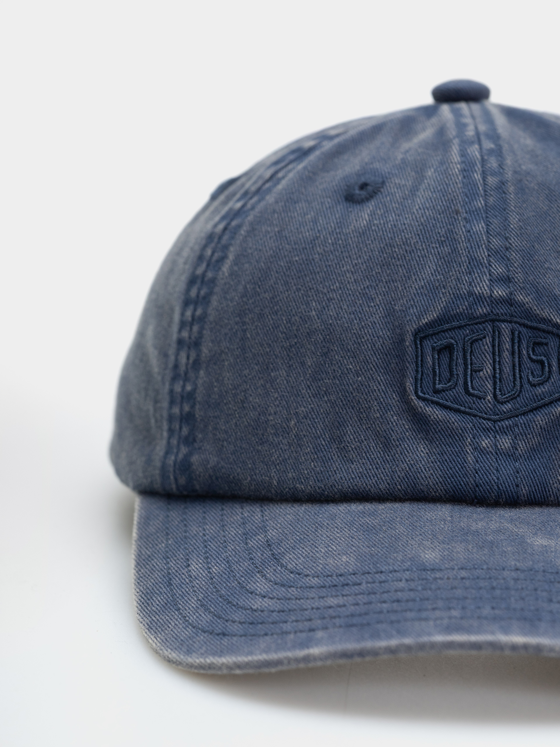 Kšiltovka  Deus Ex Machina Shield Garment Dyed Dad (mechanic blue)