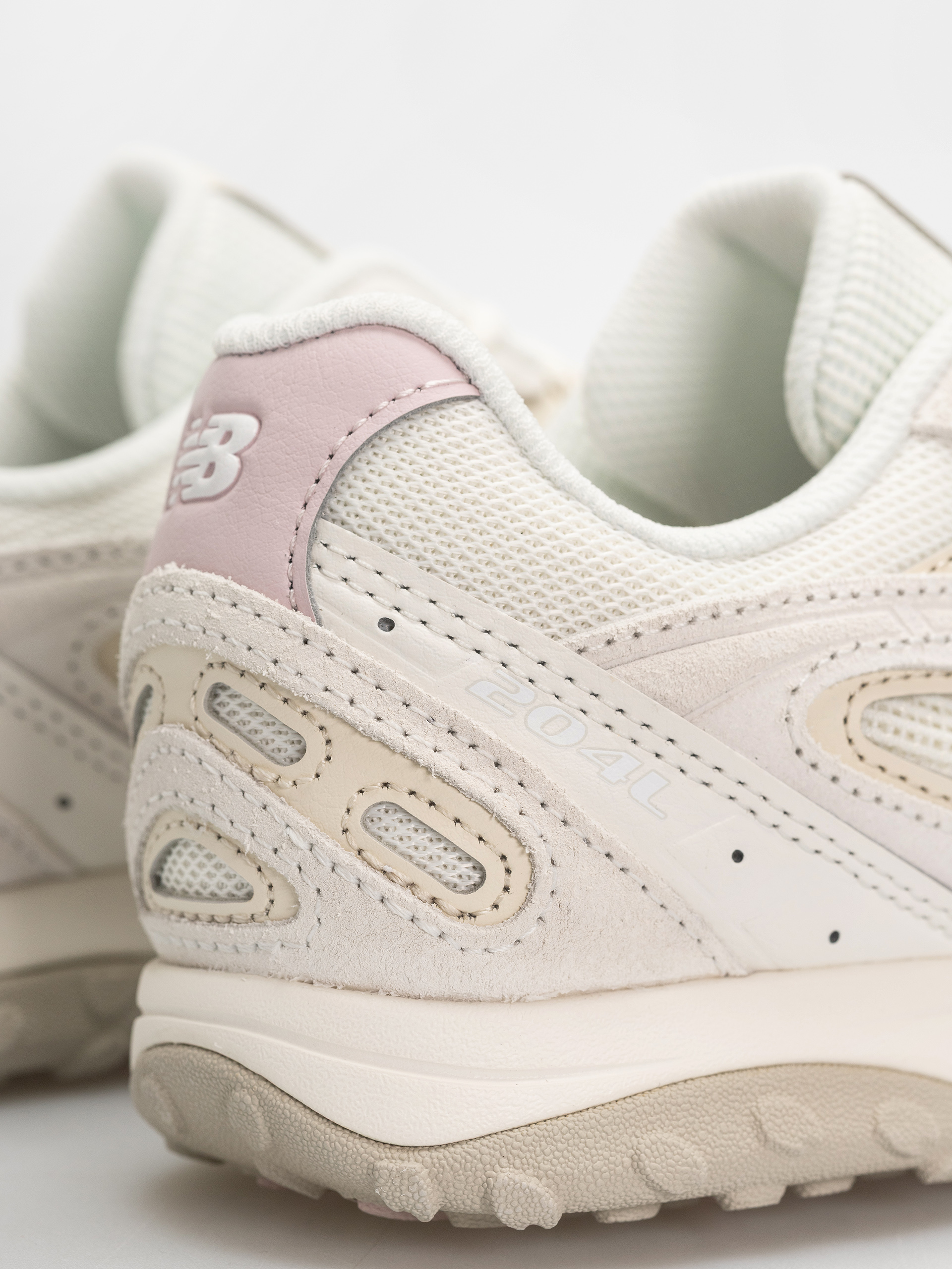 Boty New Balance 204 (sea salt/stone pink)