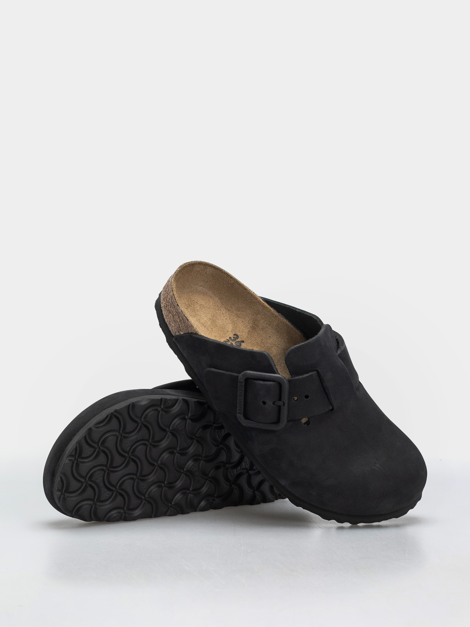 Plážovky Birkenstock Boston Wire Buckle Nubuck Leather Narrow (black)