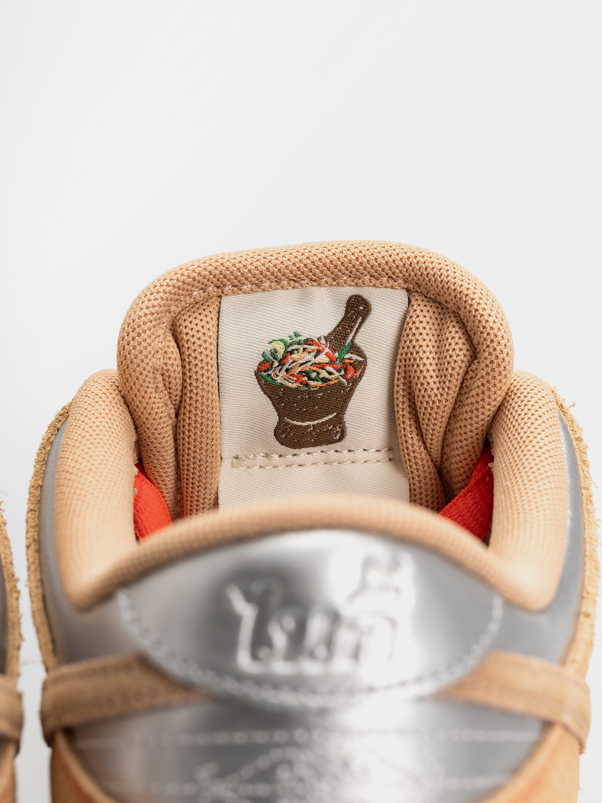 Boty Nike SB Dunk Low Pro (canvas/vachetta tan/parachute beige)