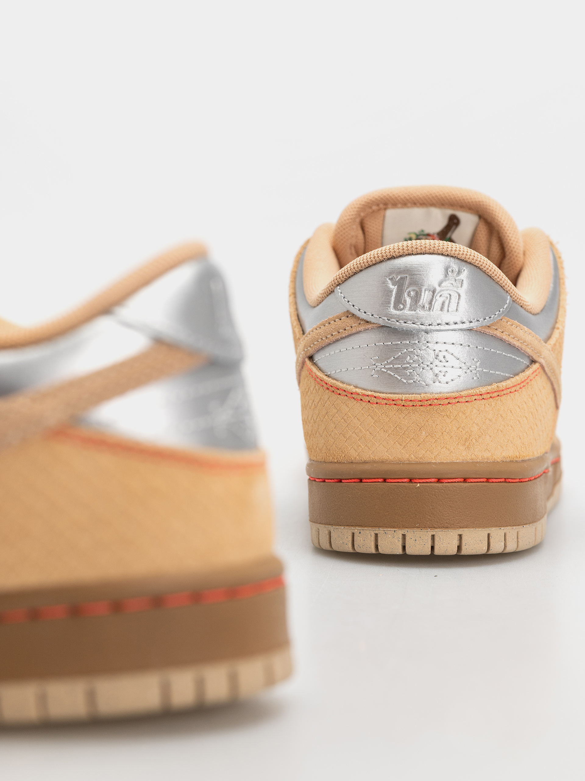 Boty Nike SB Dunk Low Pro (canvas/vachetta tan/parachute beige)