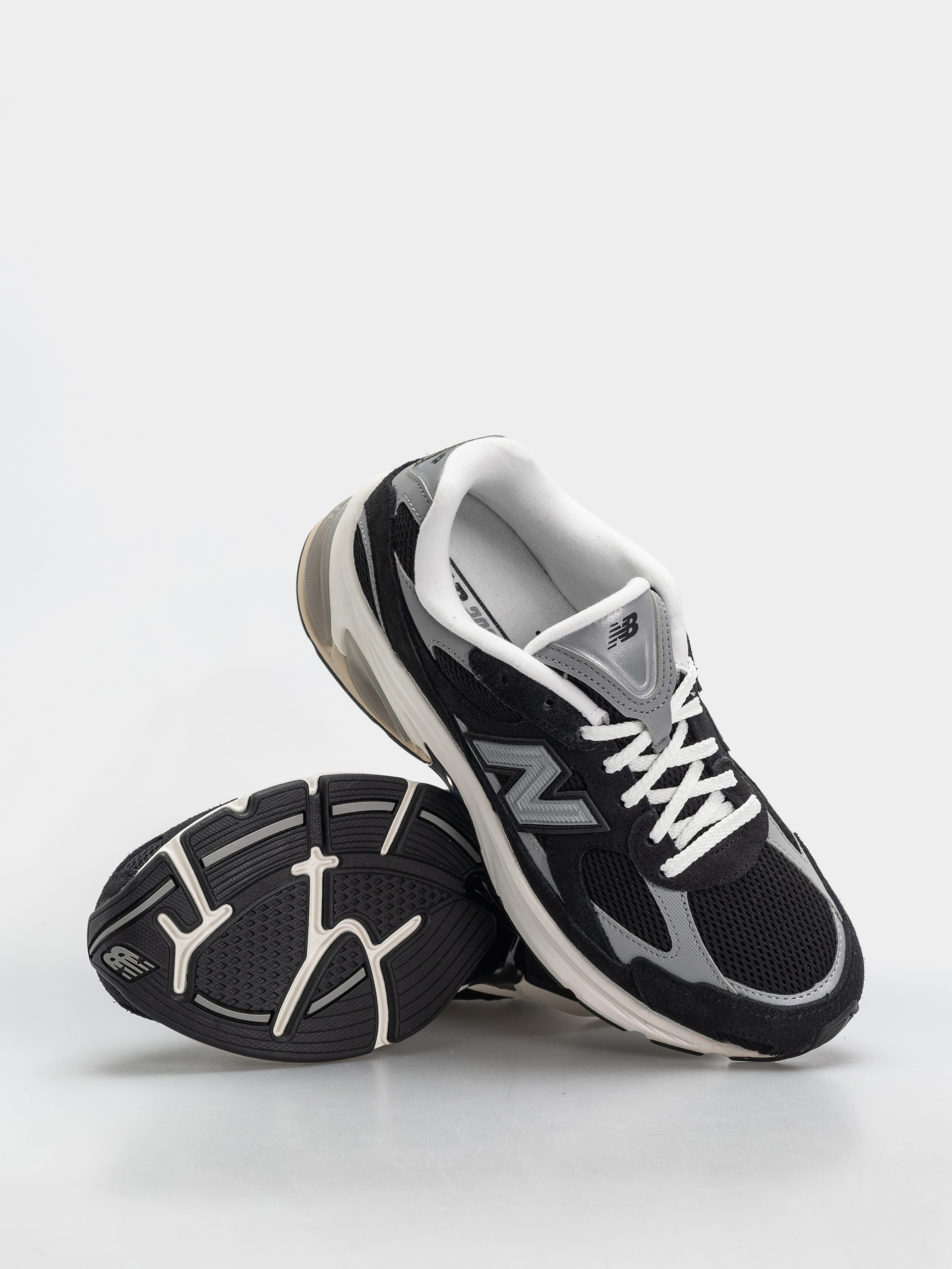 Boty New Balance 2010 (black/shadow grey/sea salt)