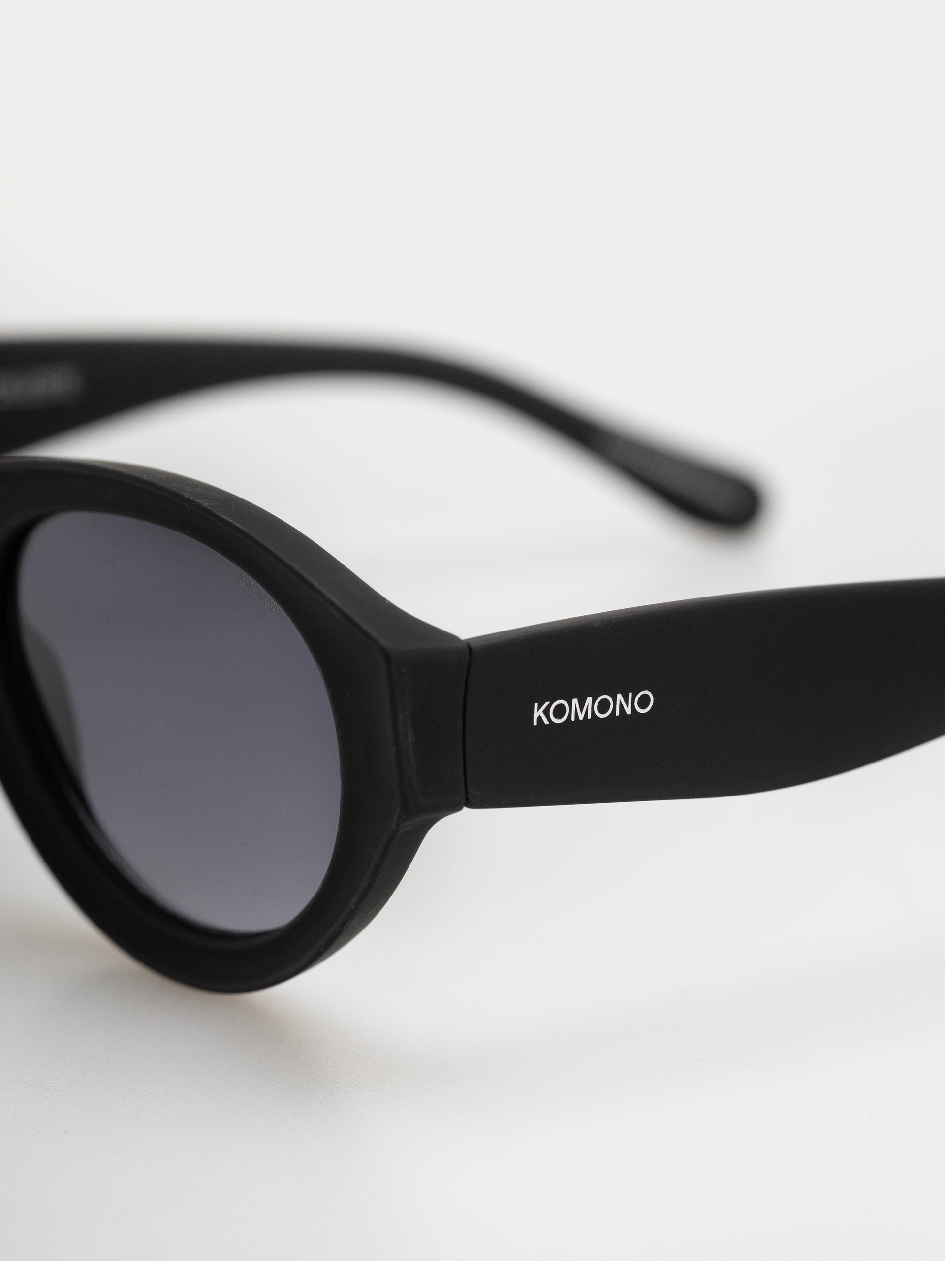 Sluneční brýle Komono Celeste (carbon)