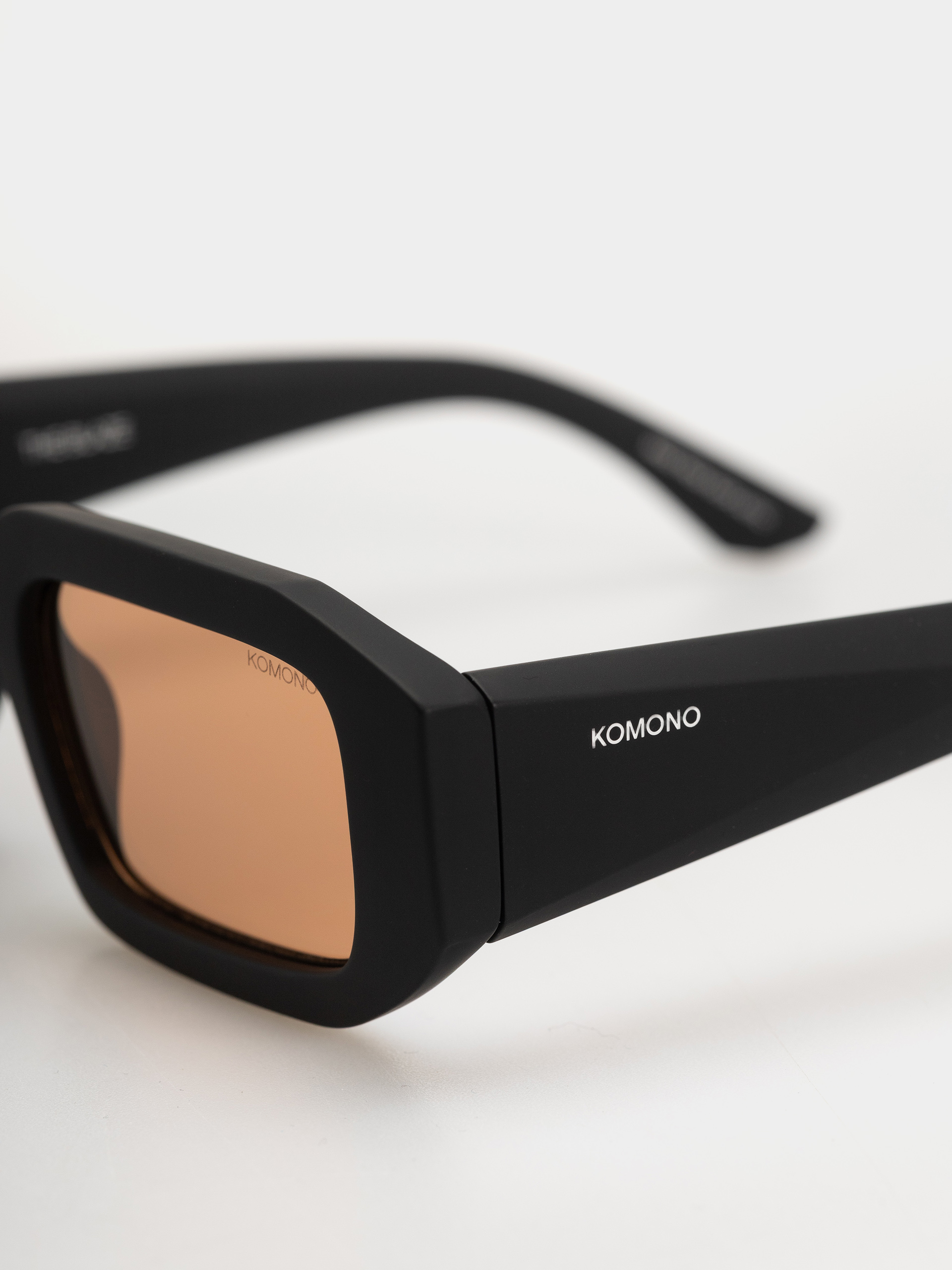 Sluneční brýle Komono Blaze (carbon sunset)