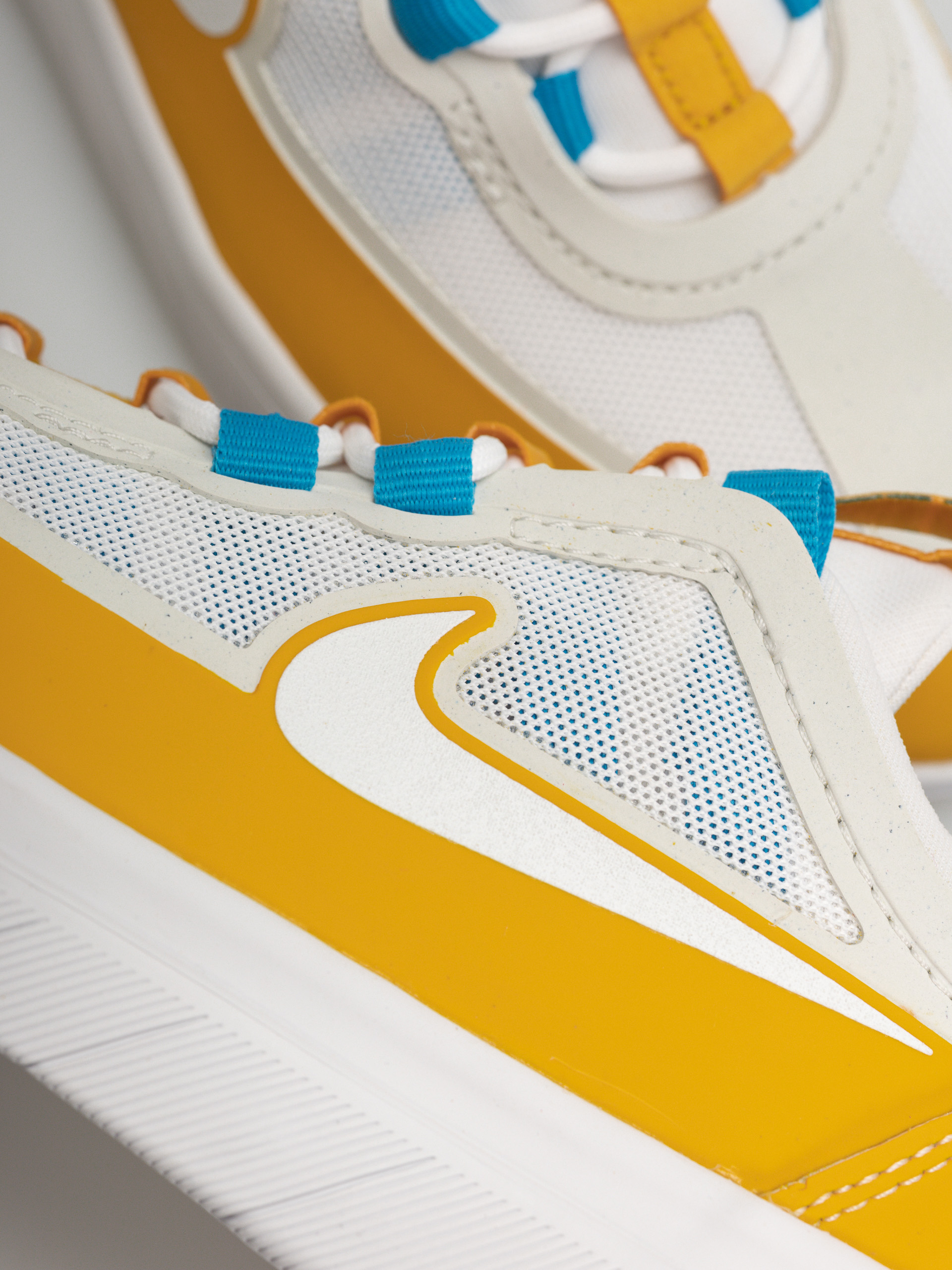 Boty Nike SB Nyjah Free 2 (dark sulfur/white laser blue)