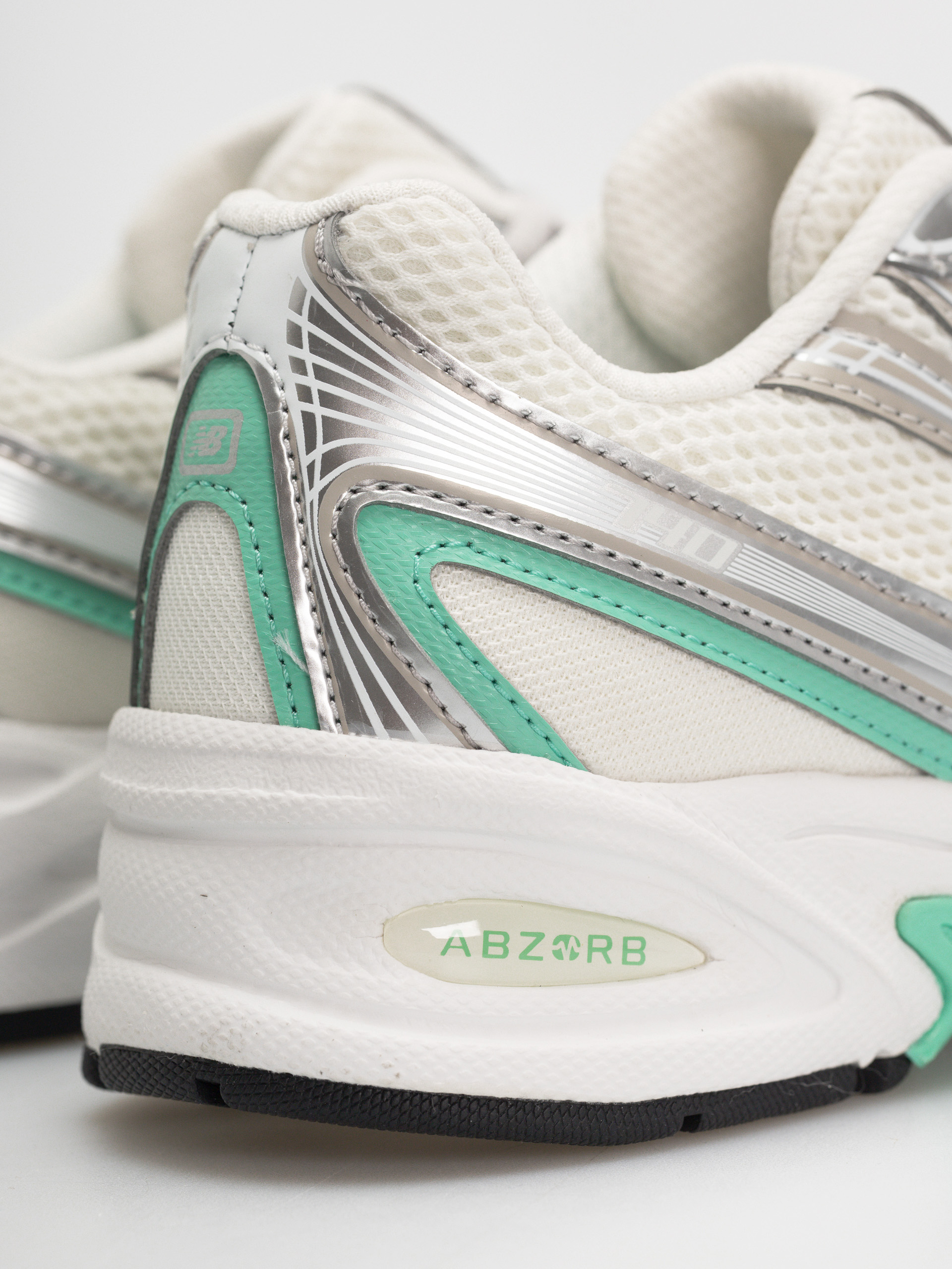 Boty New Balance 740 JR (silver metallic/deep end)