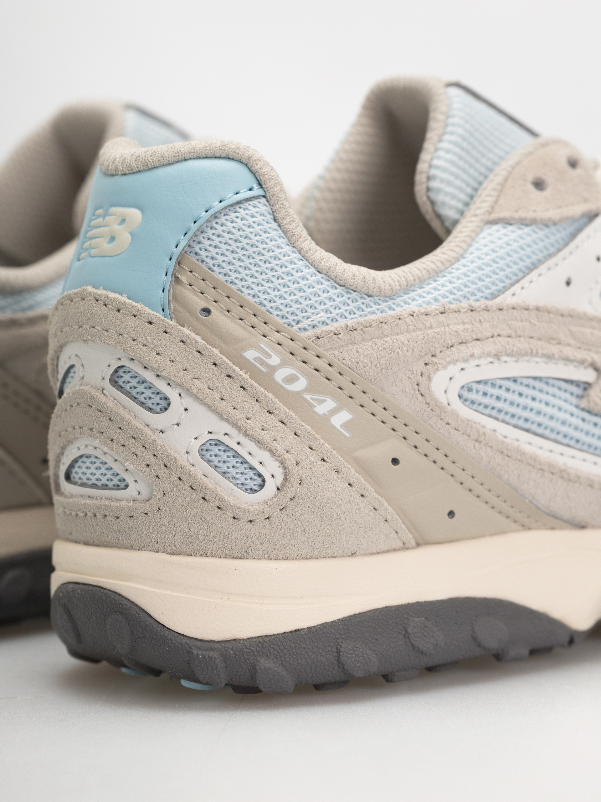 Boty New Balance 204 (linen/oxford blue)