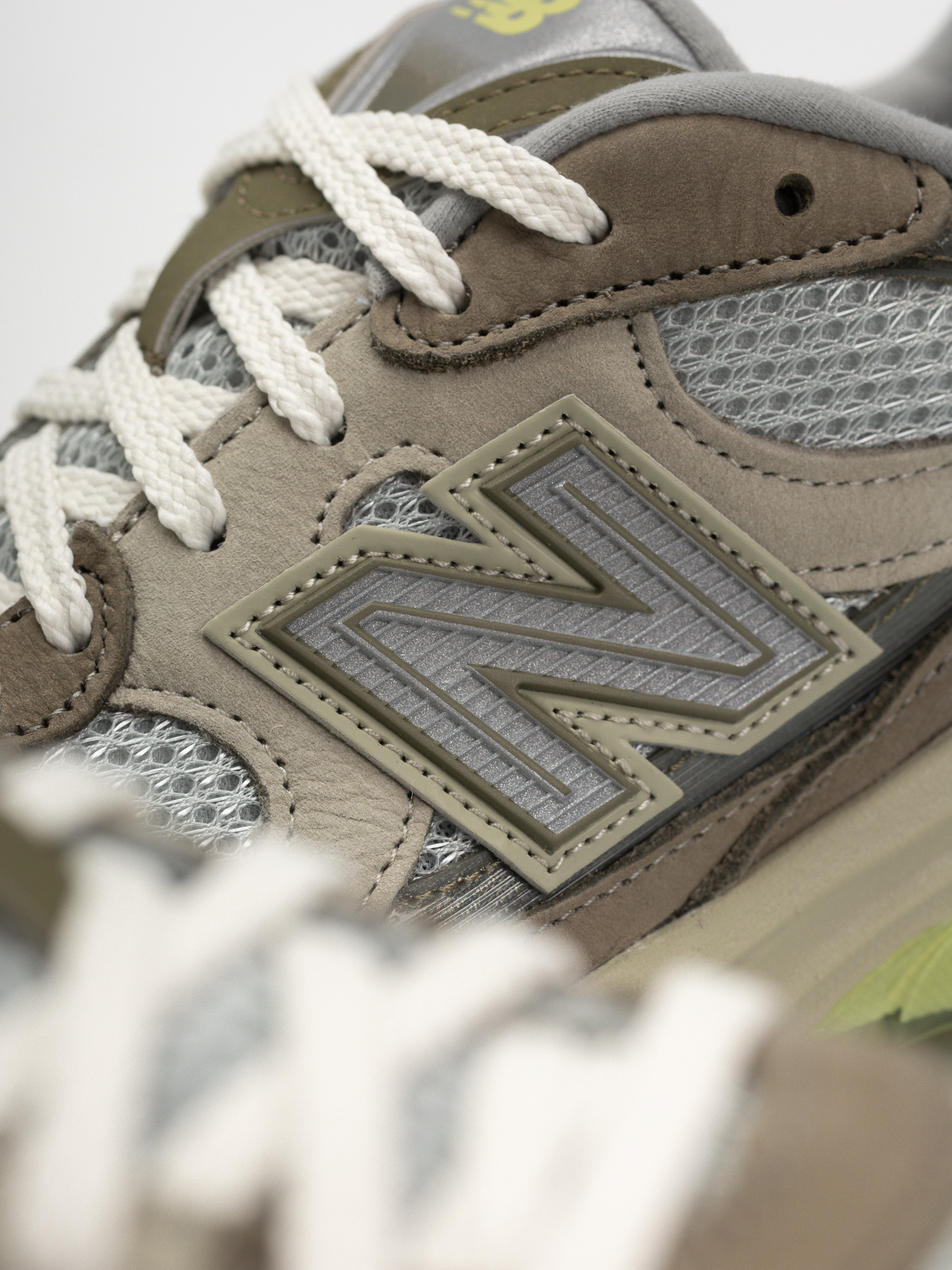 Boty New Balance 2010 (covert green/dry lime/lone star grey)