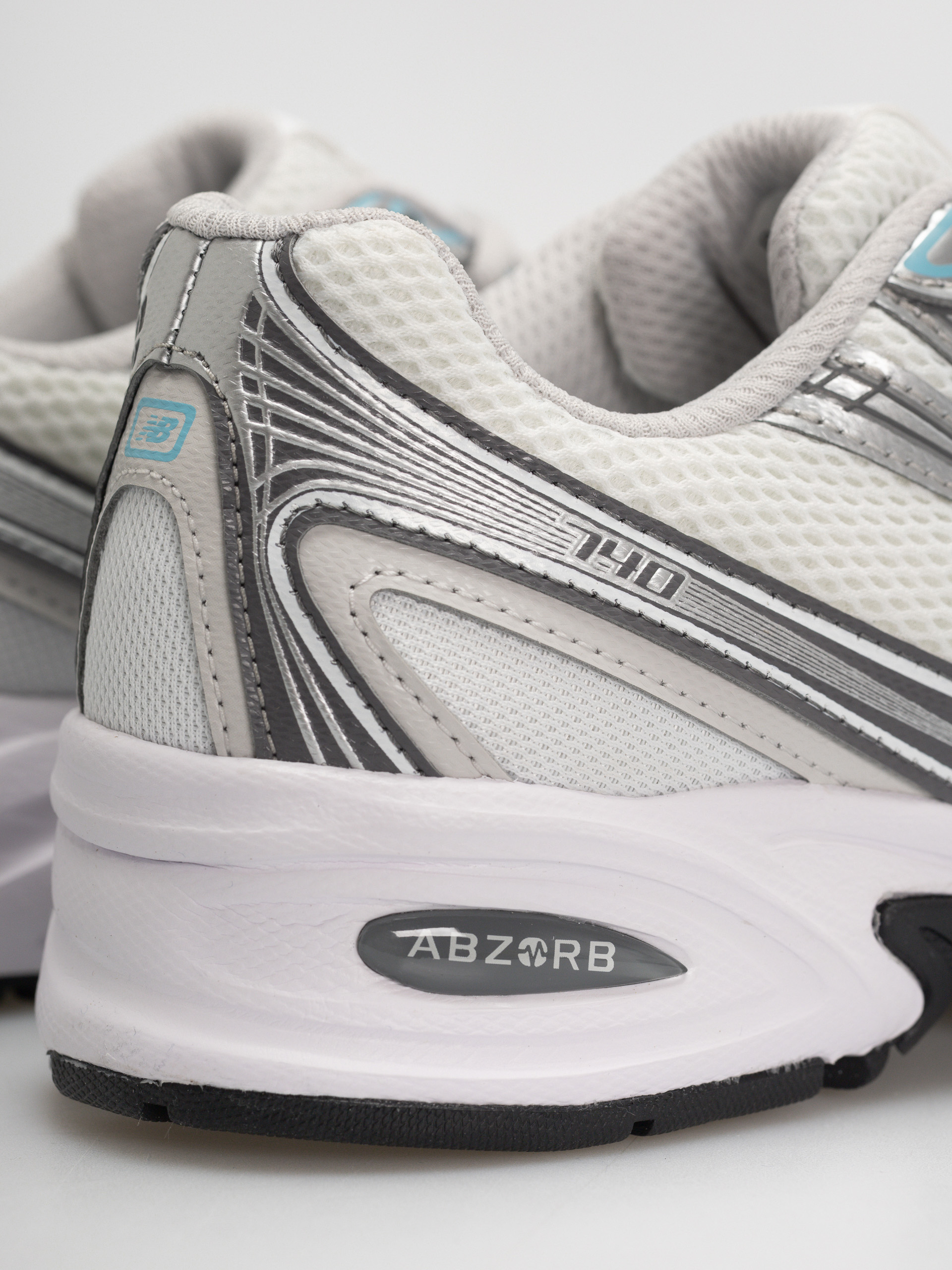 Boty New Balance 740 (103 white/castlerock)