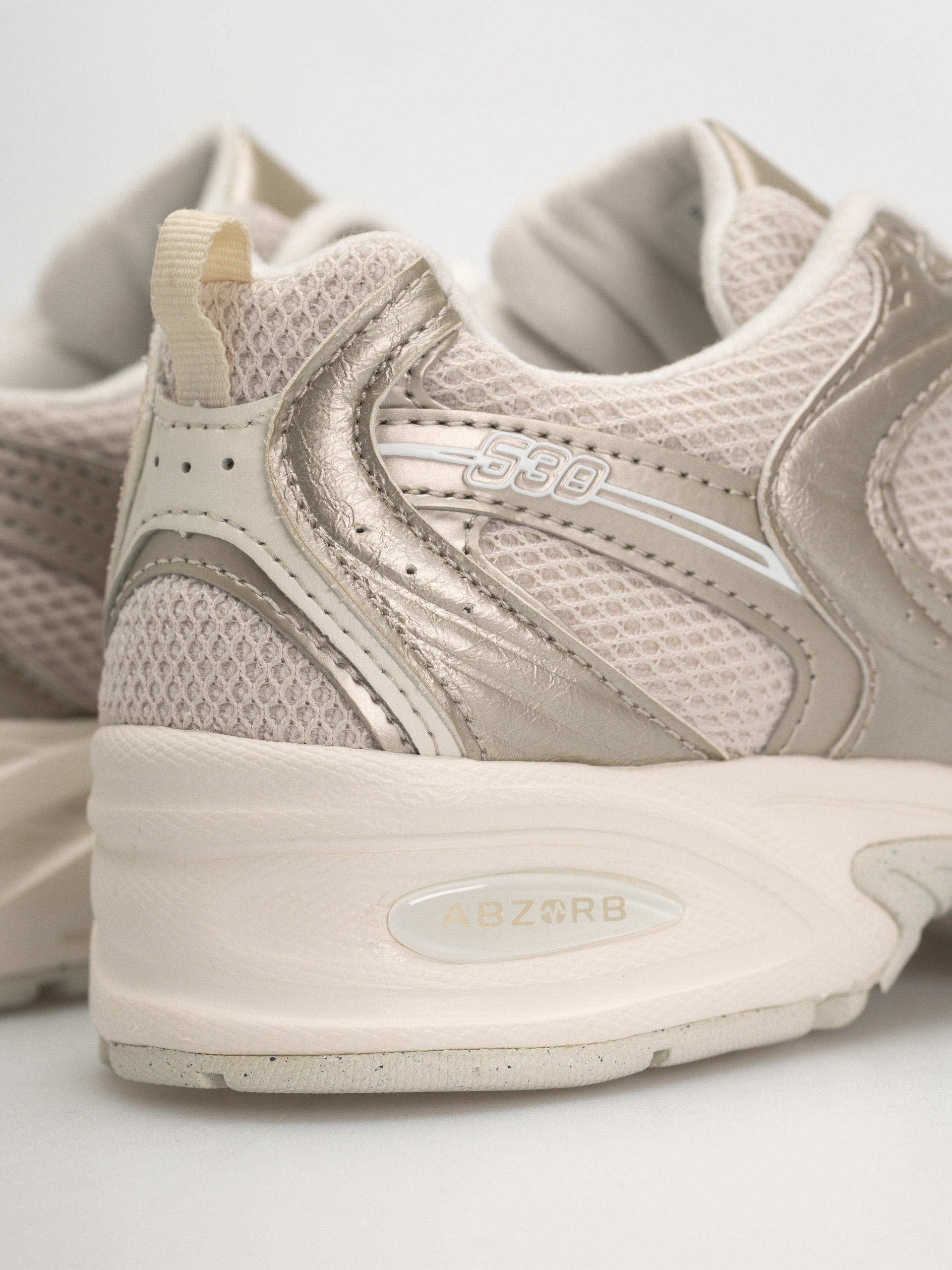 Boty New Balance 530 (gold metallic/linen)