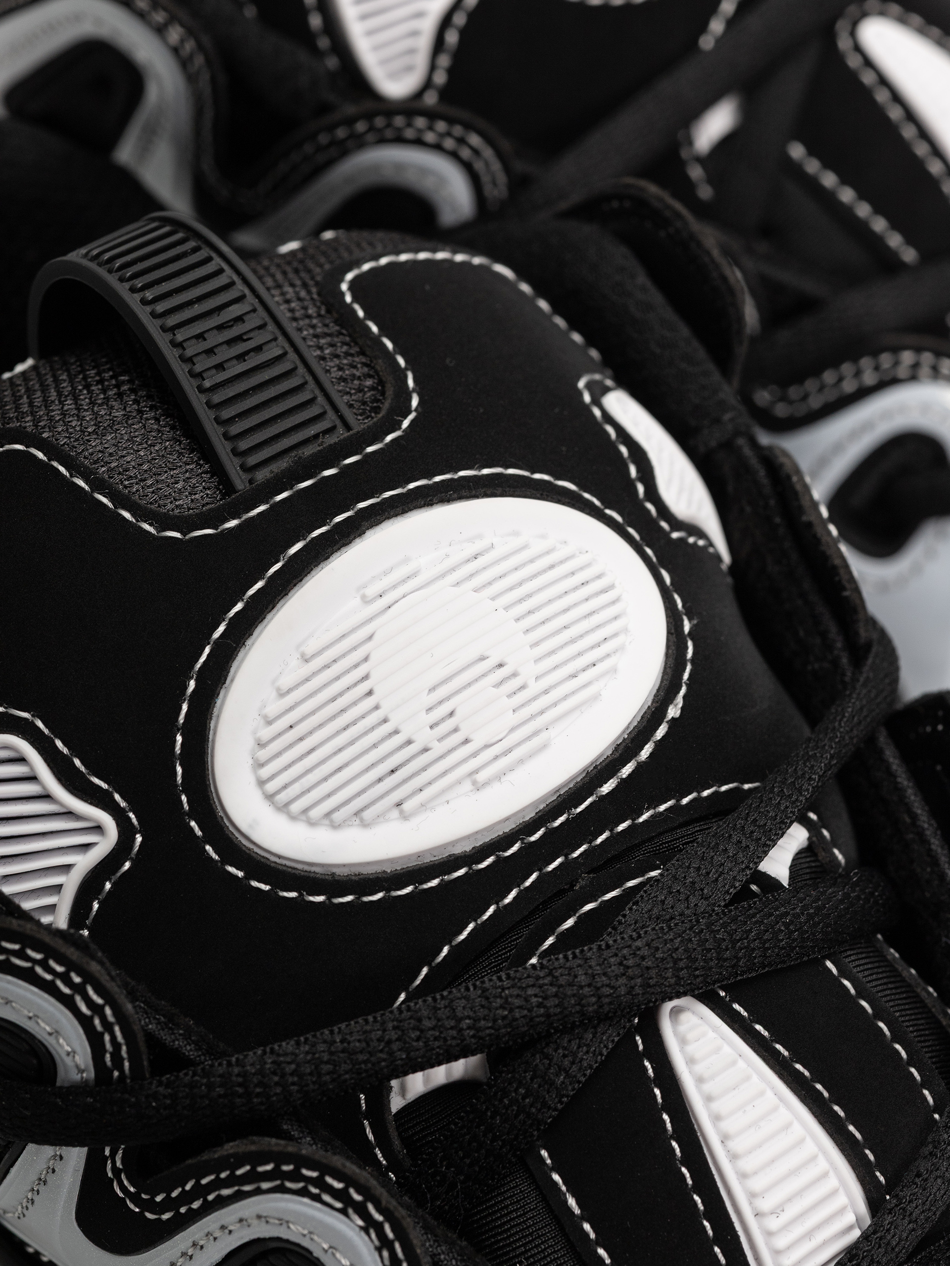 Boty Osiris D3 2001 (black/white/red)