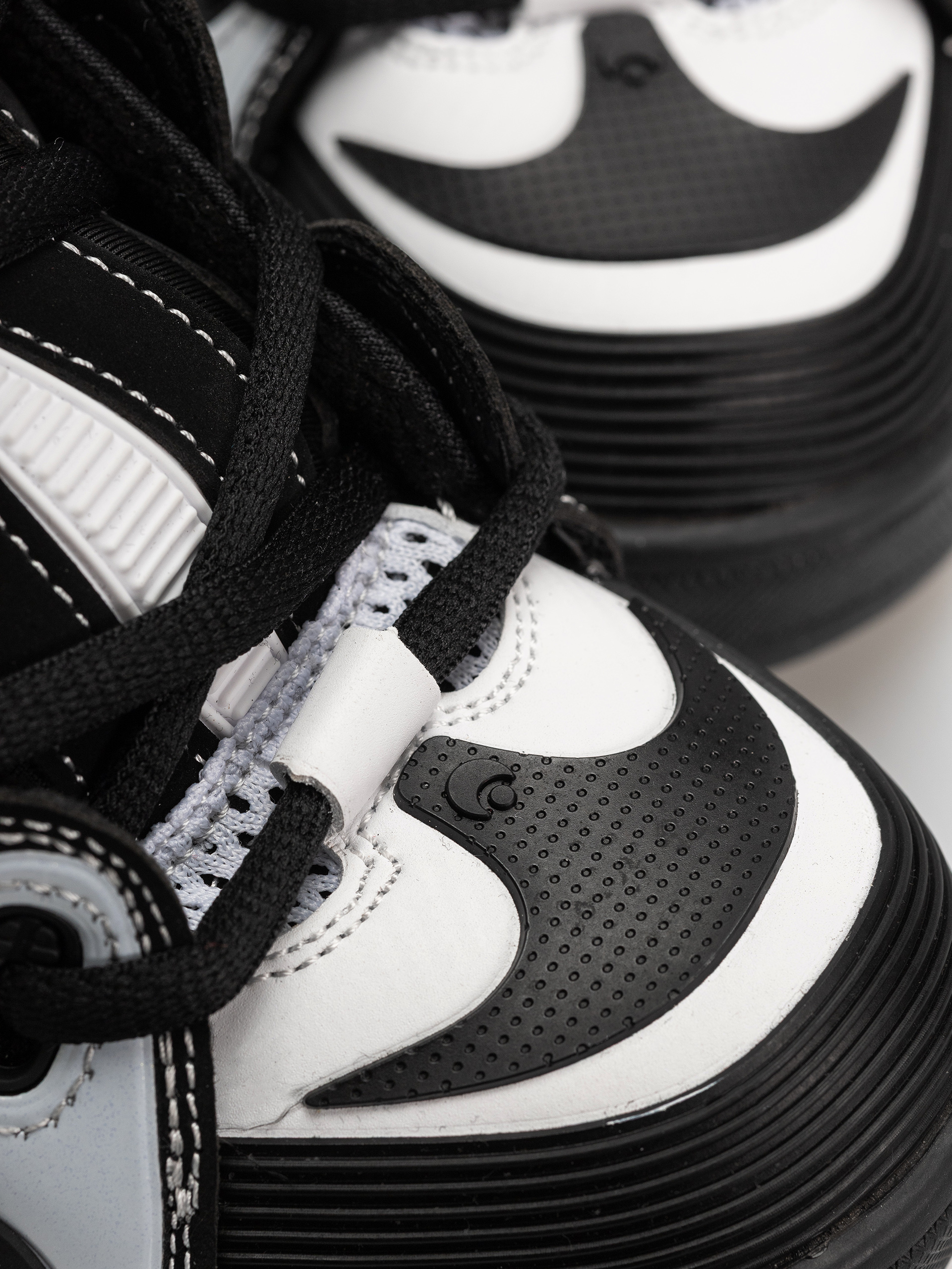 Boty Osiris D3 2001 (black/white/red)