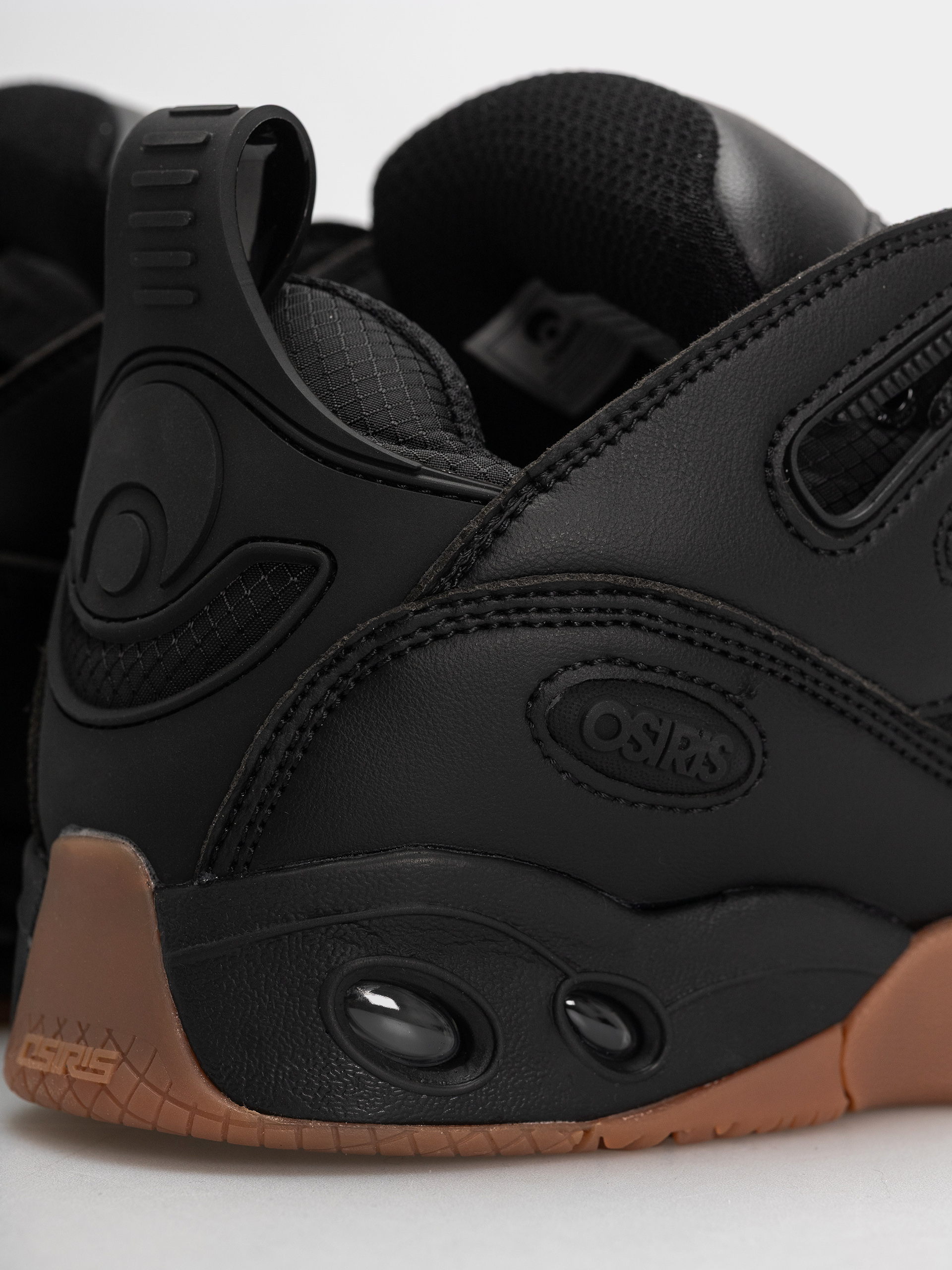 Boty Osiris D3 E (black/black/gum)