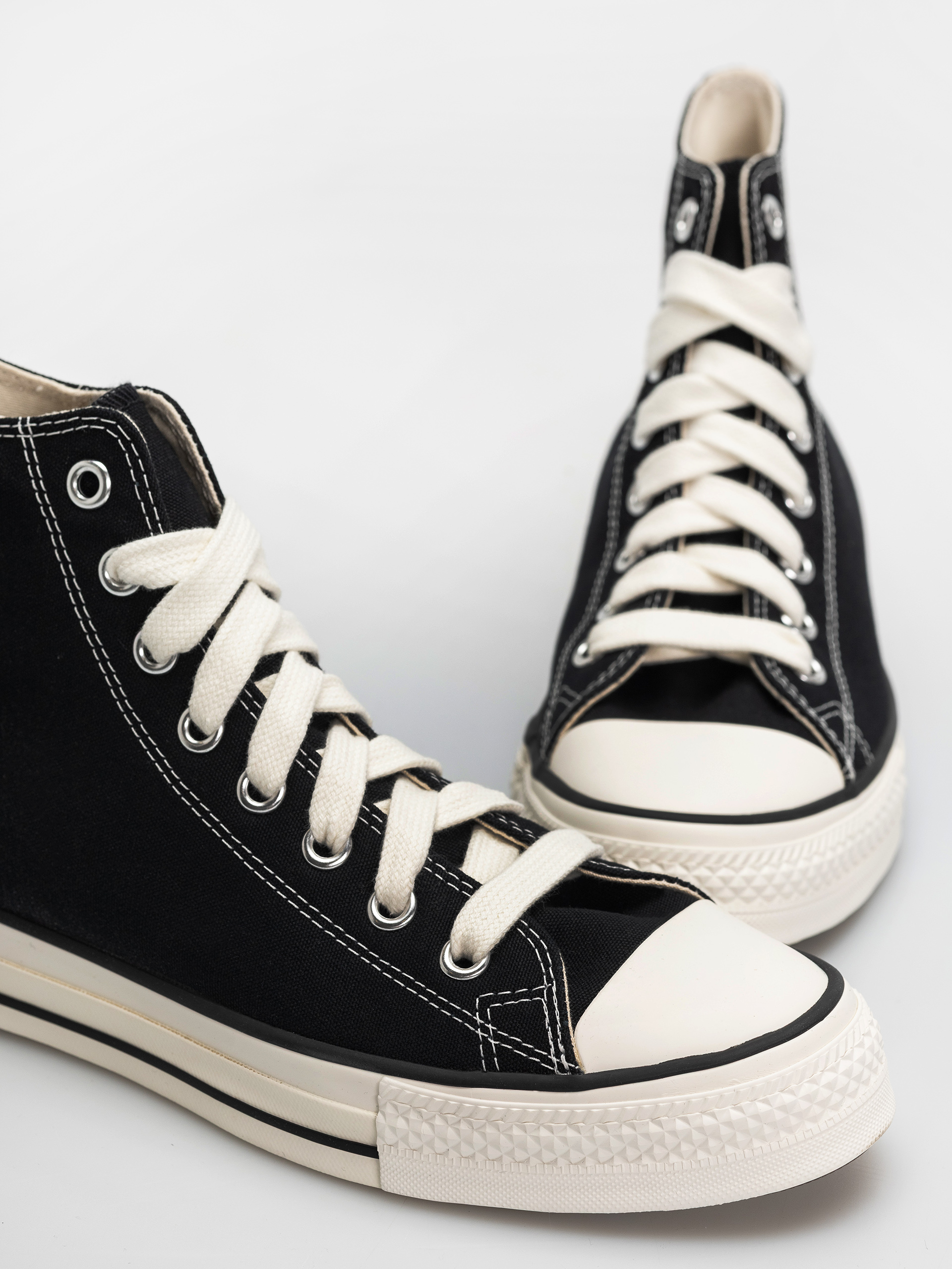 Tenisky Converse Chuck Taylor Throwback Hi (black/vintage white)