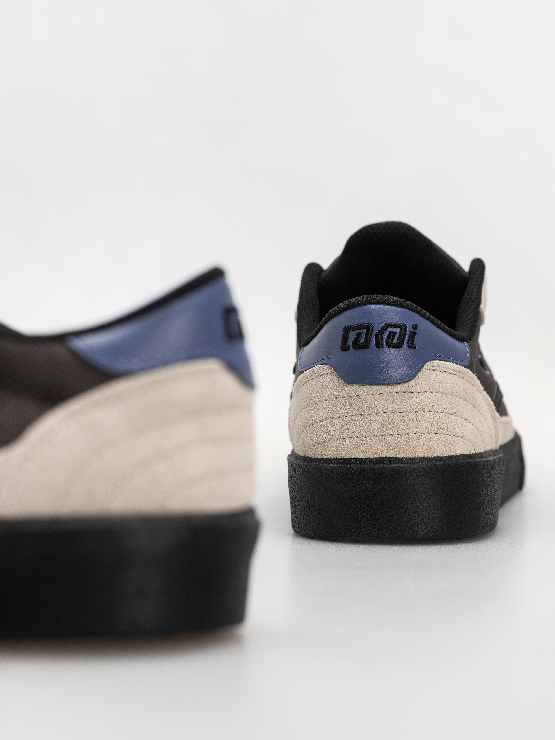 Boty Lakai Cambridge Elite (almond peri tea)