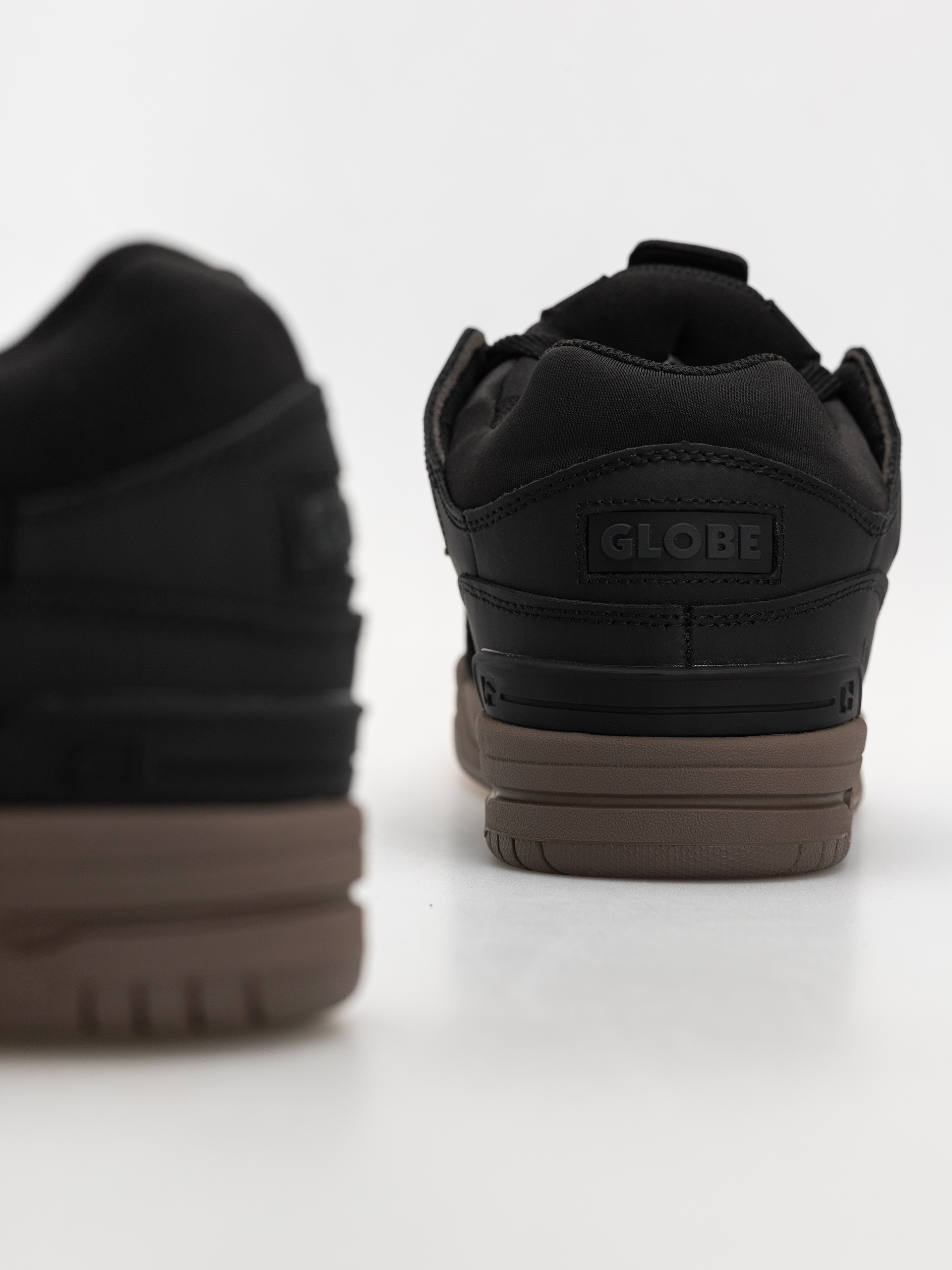 Boty Globe Fusion (black/tobacco gum)