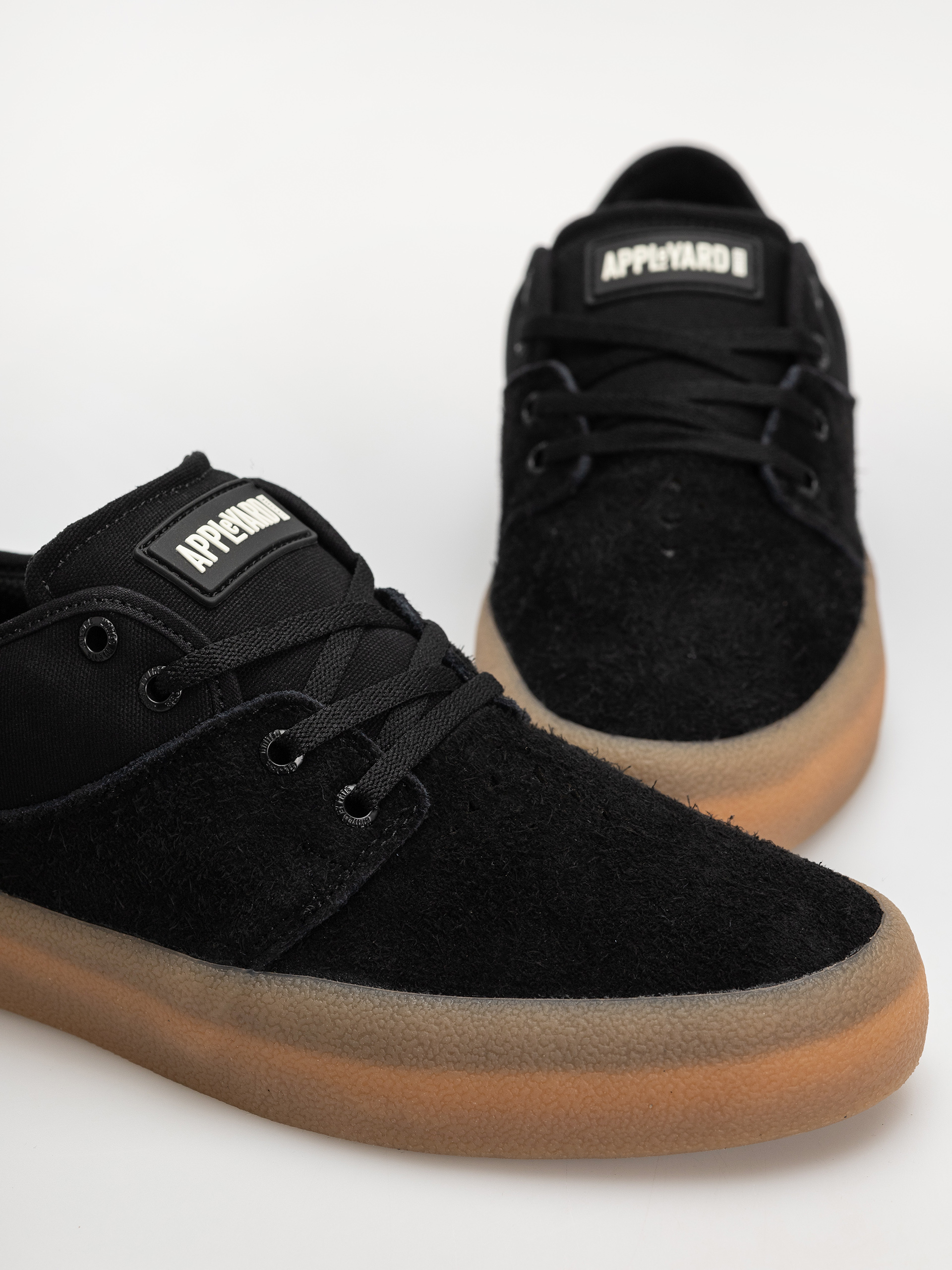 Boty Globe Mahalo (black/gum/crepe)