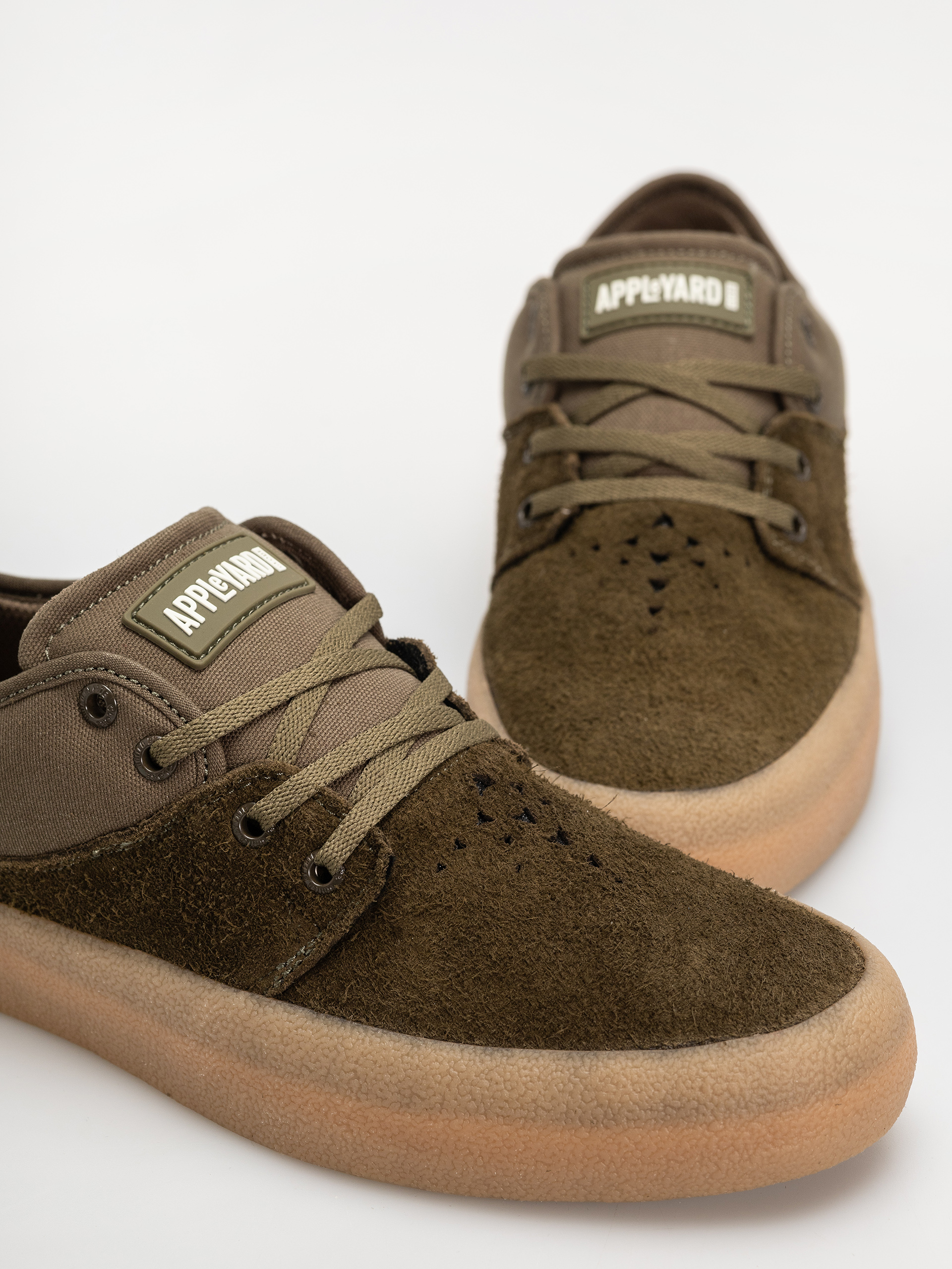 Boty Globe Mahalo (military olive/crepe)