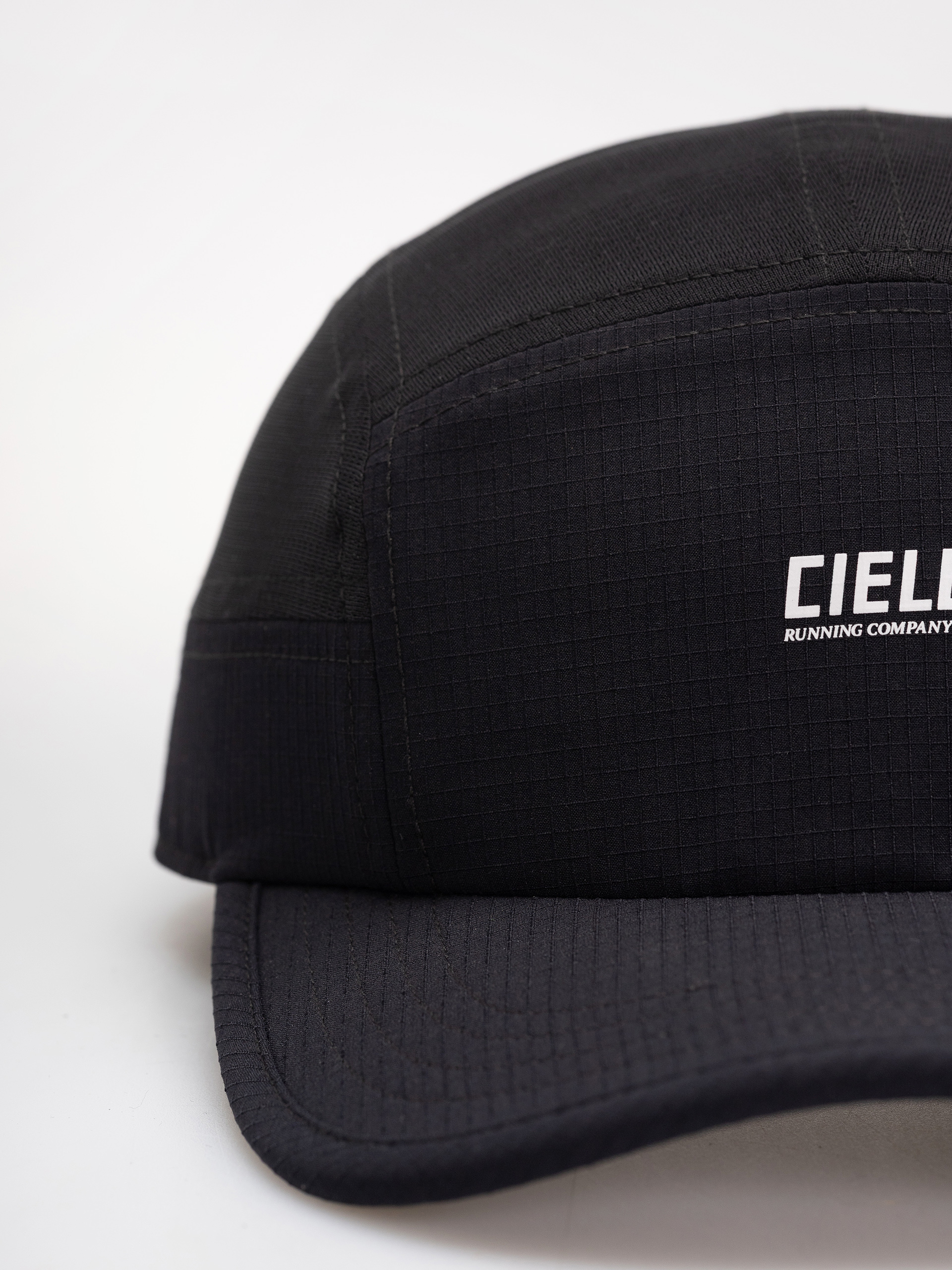 Kšiltovka  Ciele Athletics GOCapSC Field CapitalRC (whitaker)