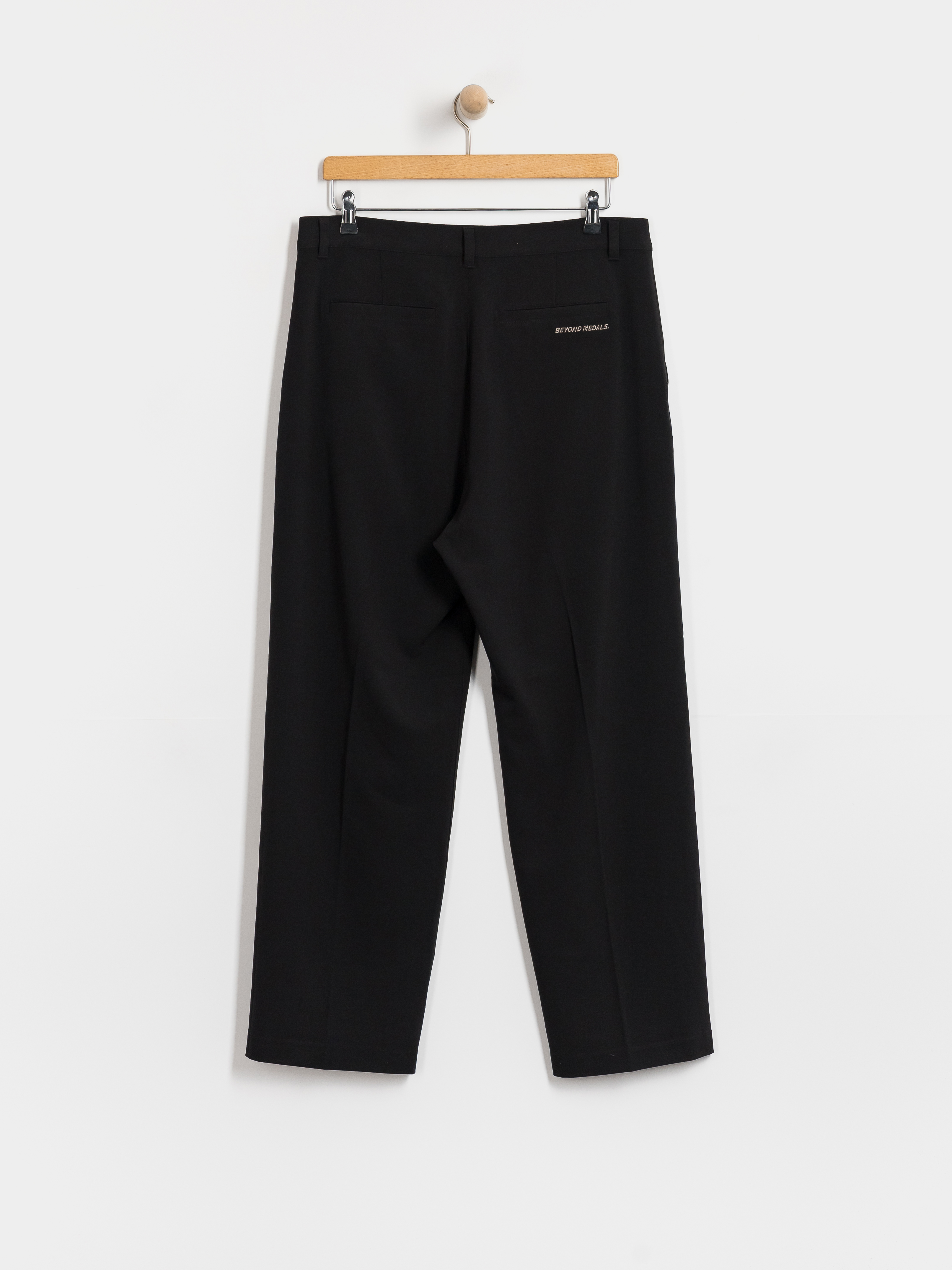 Kalhoty Beyond Medals Suit (black)