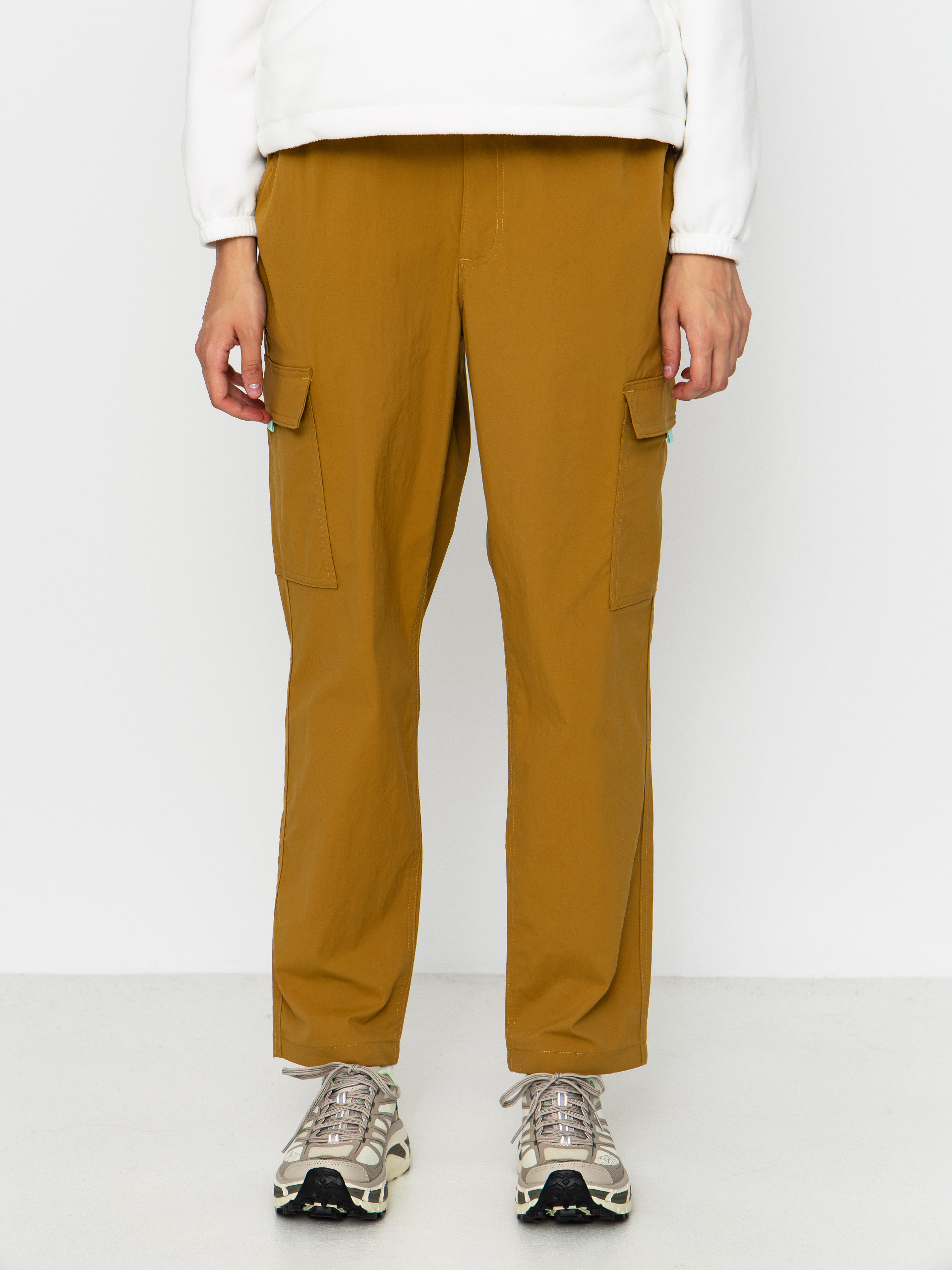 Kalhoty Patagonia Outdoor Everyday Cargo Wmn (bobcat brown)