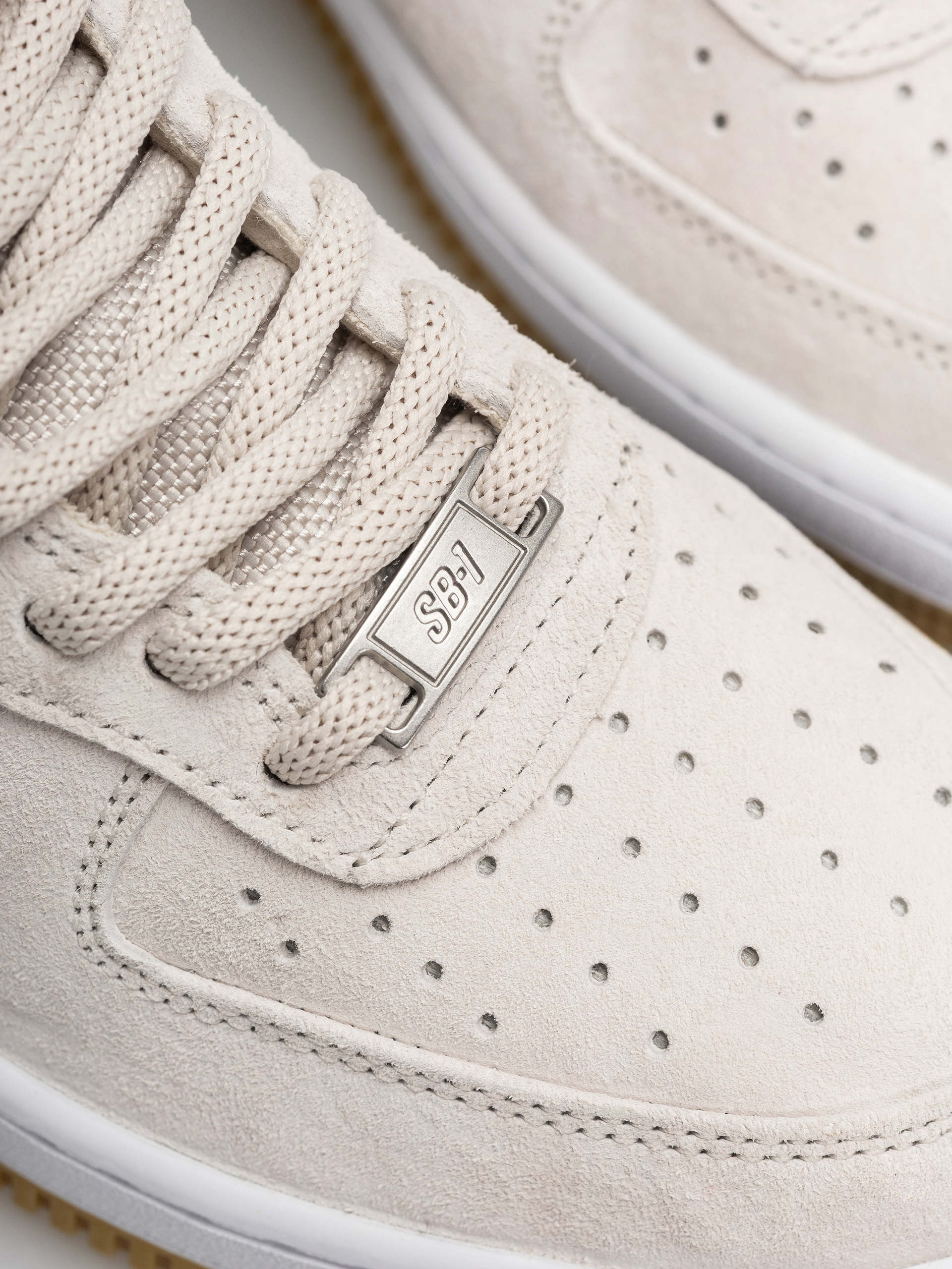 Boty Nike SB Air Force 1 (lt orewood brn/lt orewood brn/white)