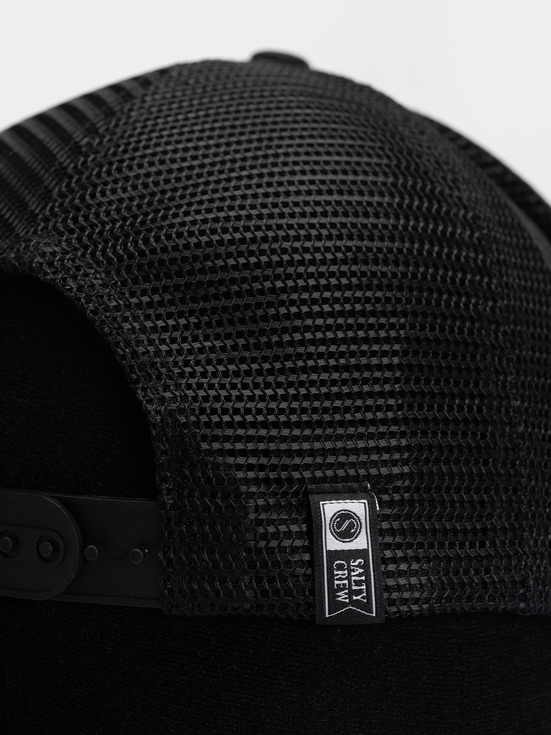 Kšiltovka  Salty Crew Tentacles Retro Trucker (black)