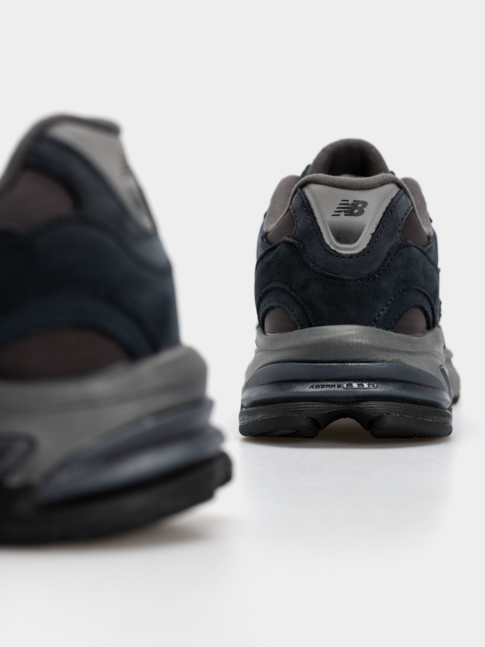 Boty New Balance 2010 (outerspace/faded black/eclipse)