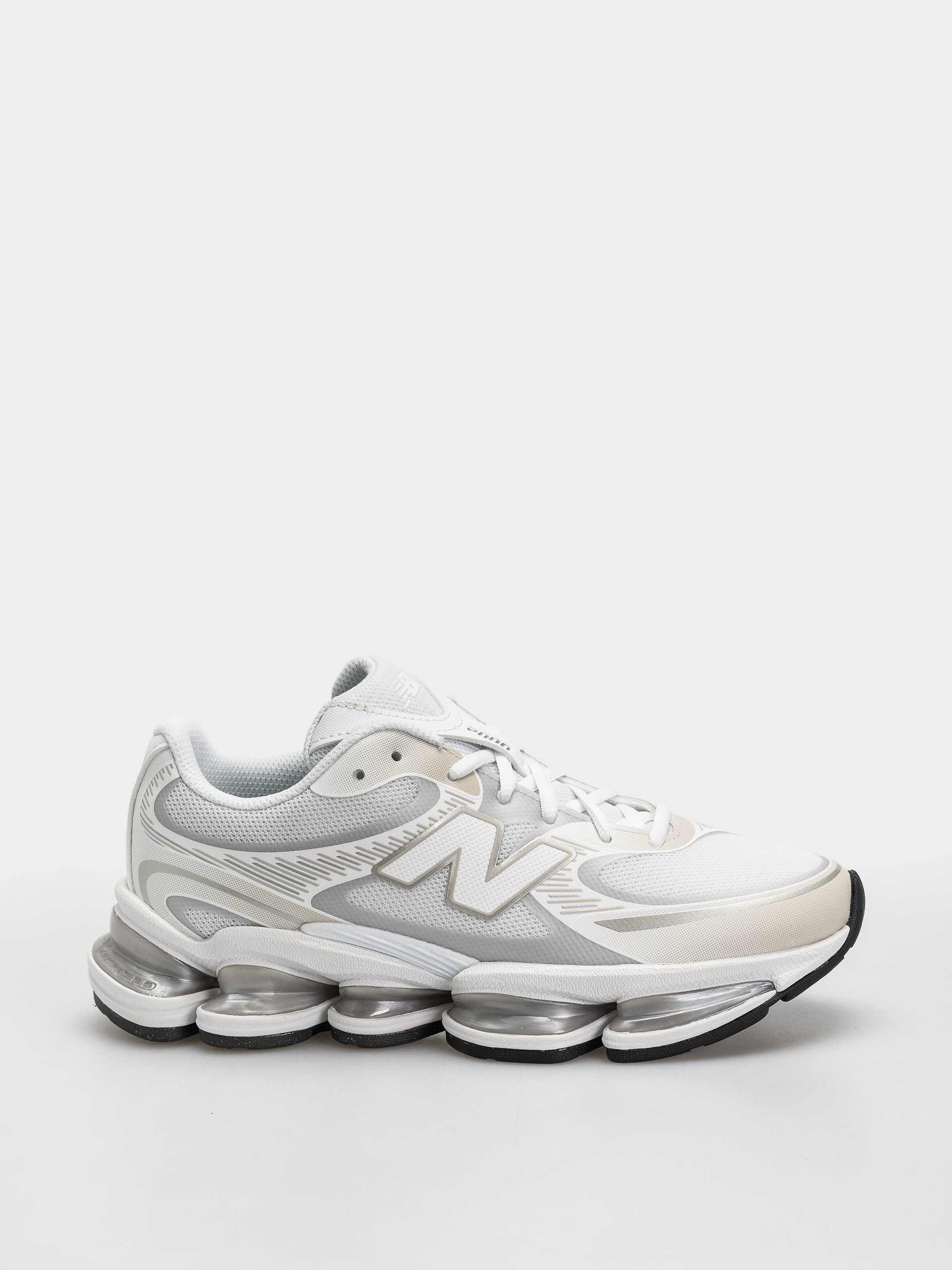 Boty New Balance 2000 (103 white/silver metallic)