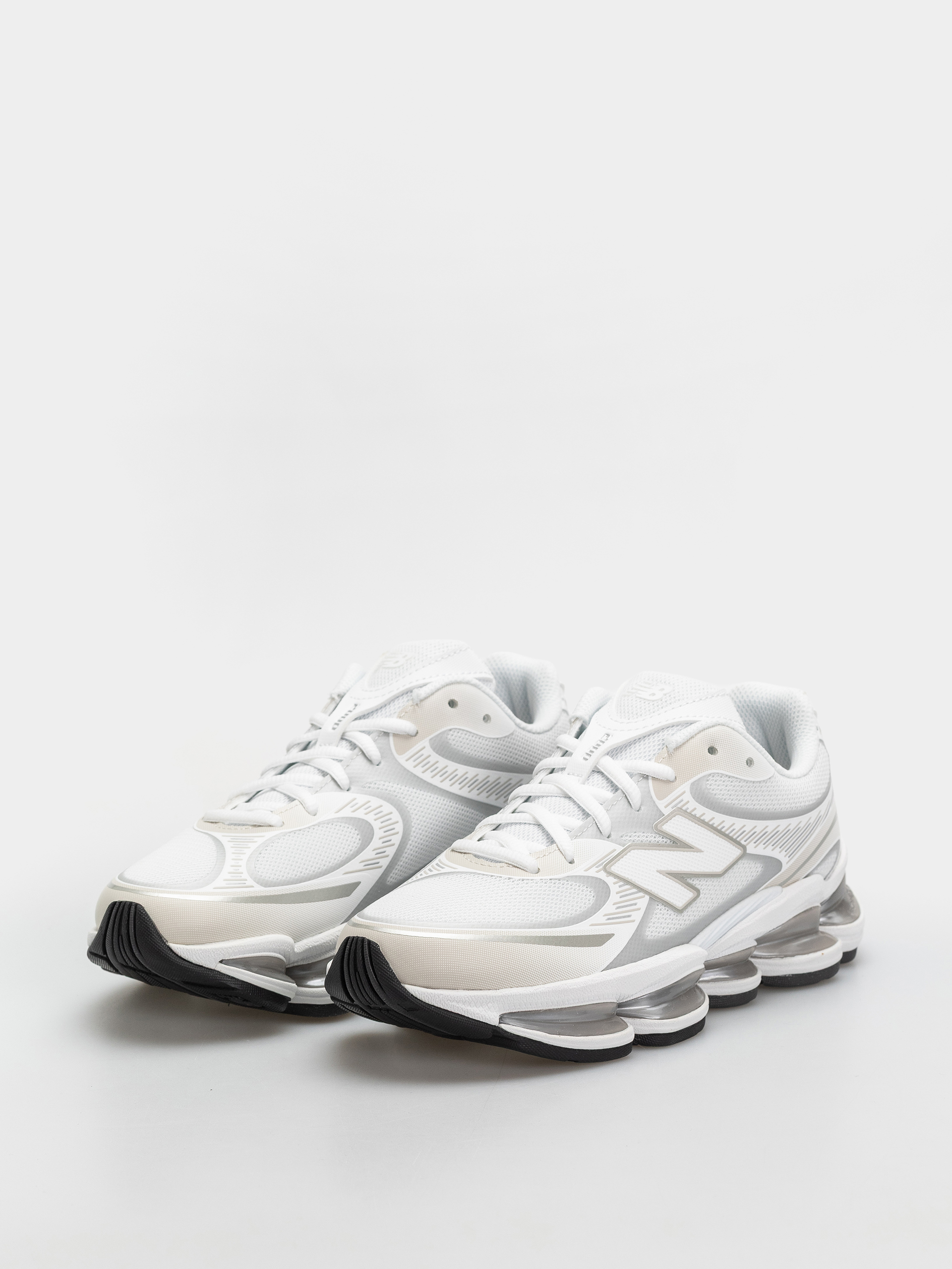 Boty New Balance 2000 (103 white/silver metallic)
