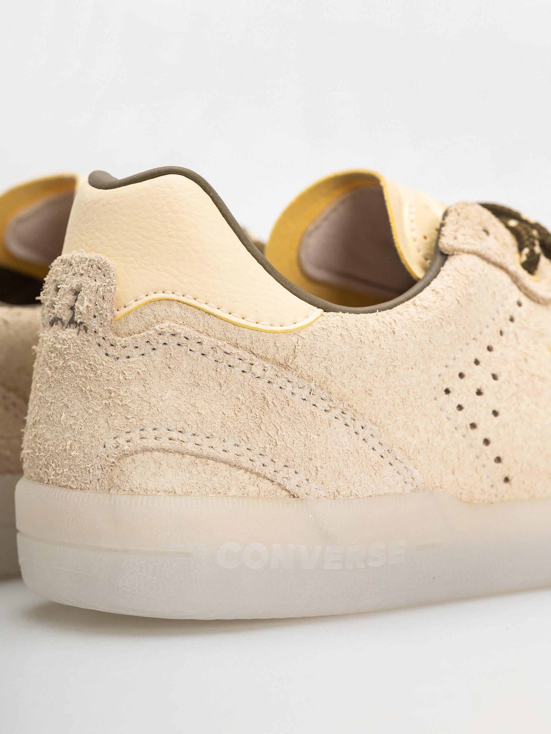 Boty Converse Louie Lopez Pro 2  Ox (golden view)