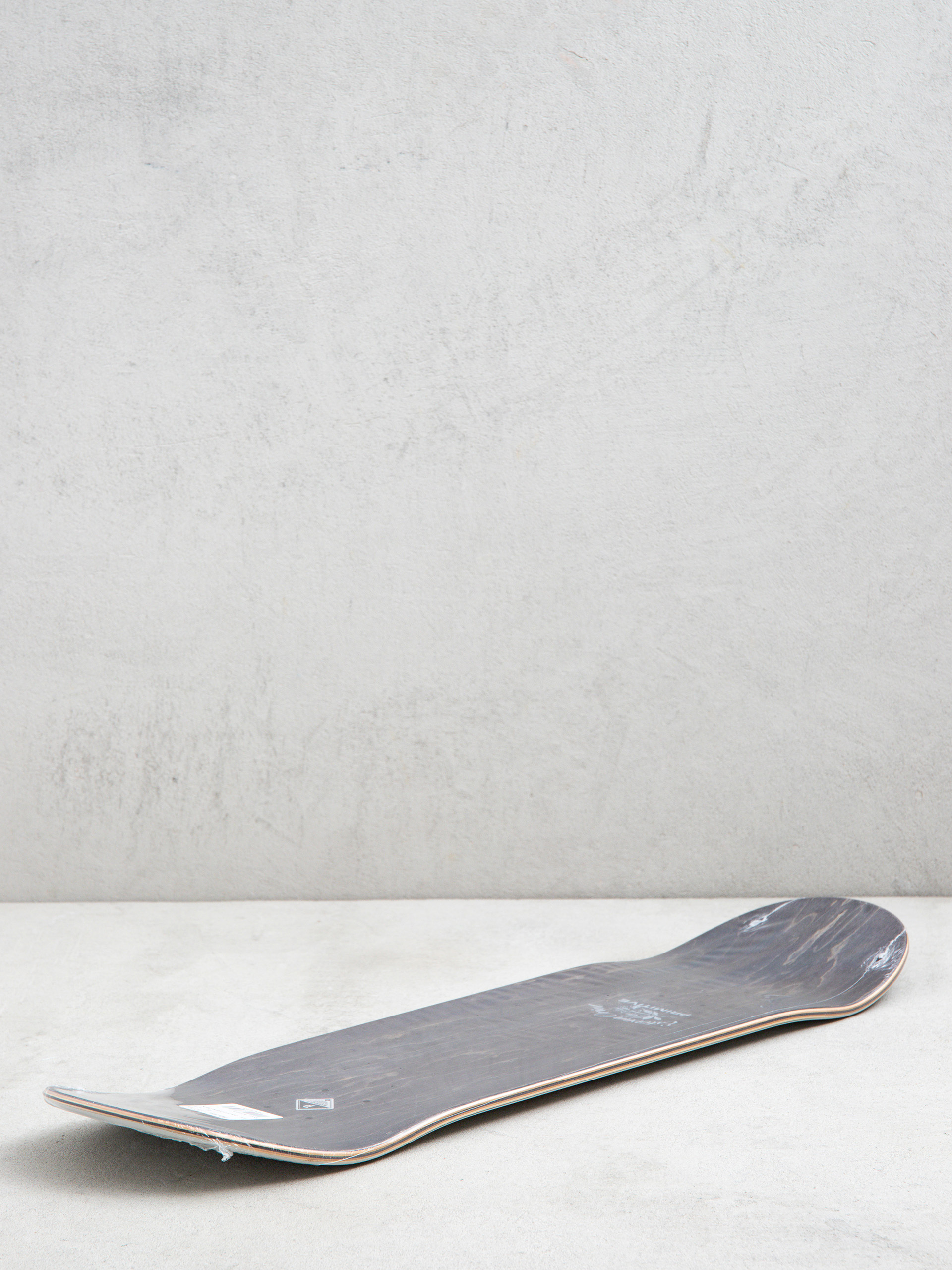 Deska Primitive Dirty P Ride (off white)