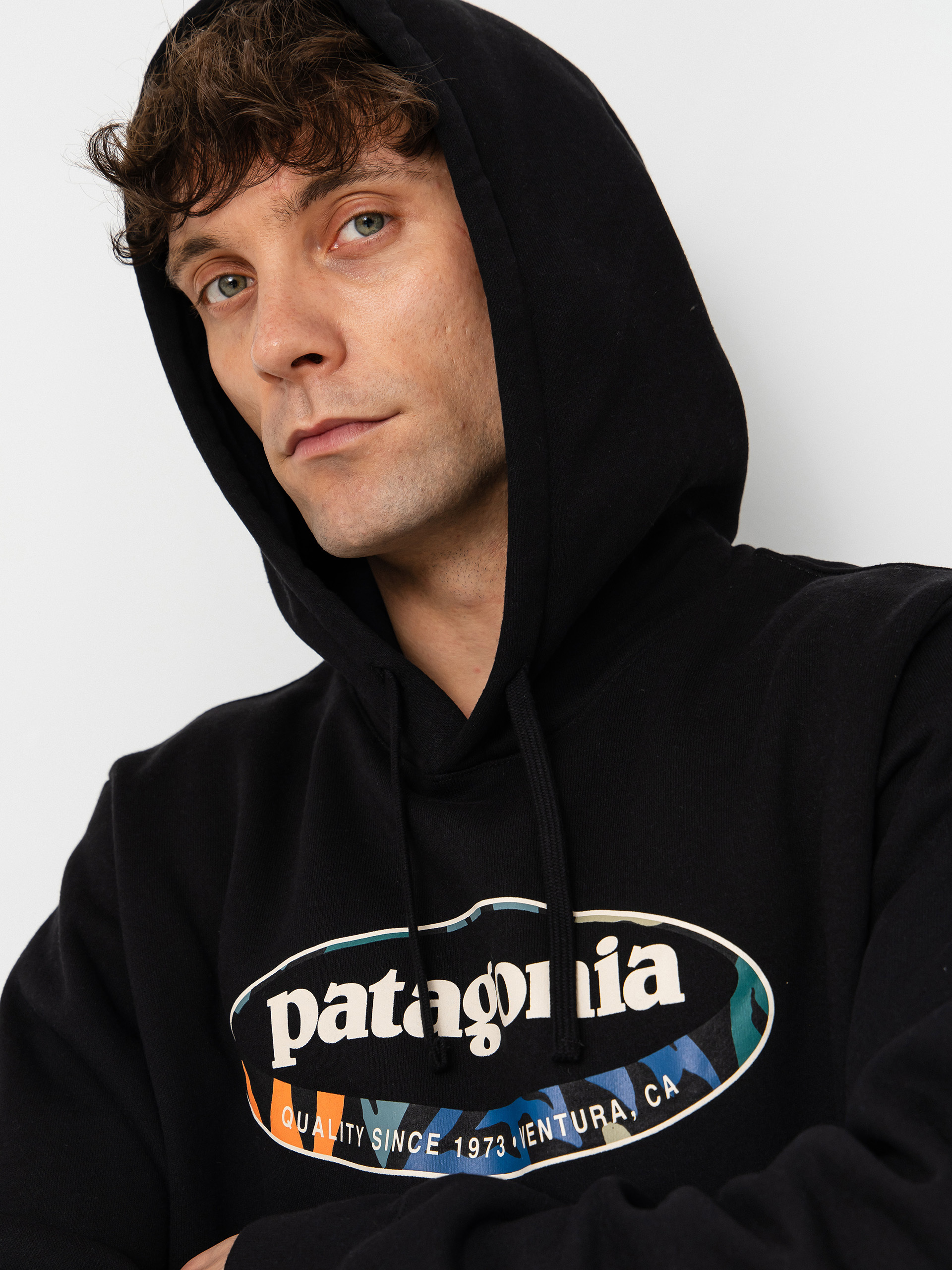 Mikina s kapucí Patagonia 95 Oval Logo Uprisal HD (black/kaleido)