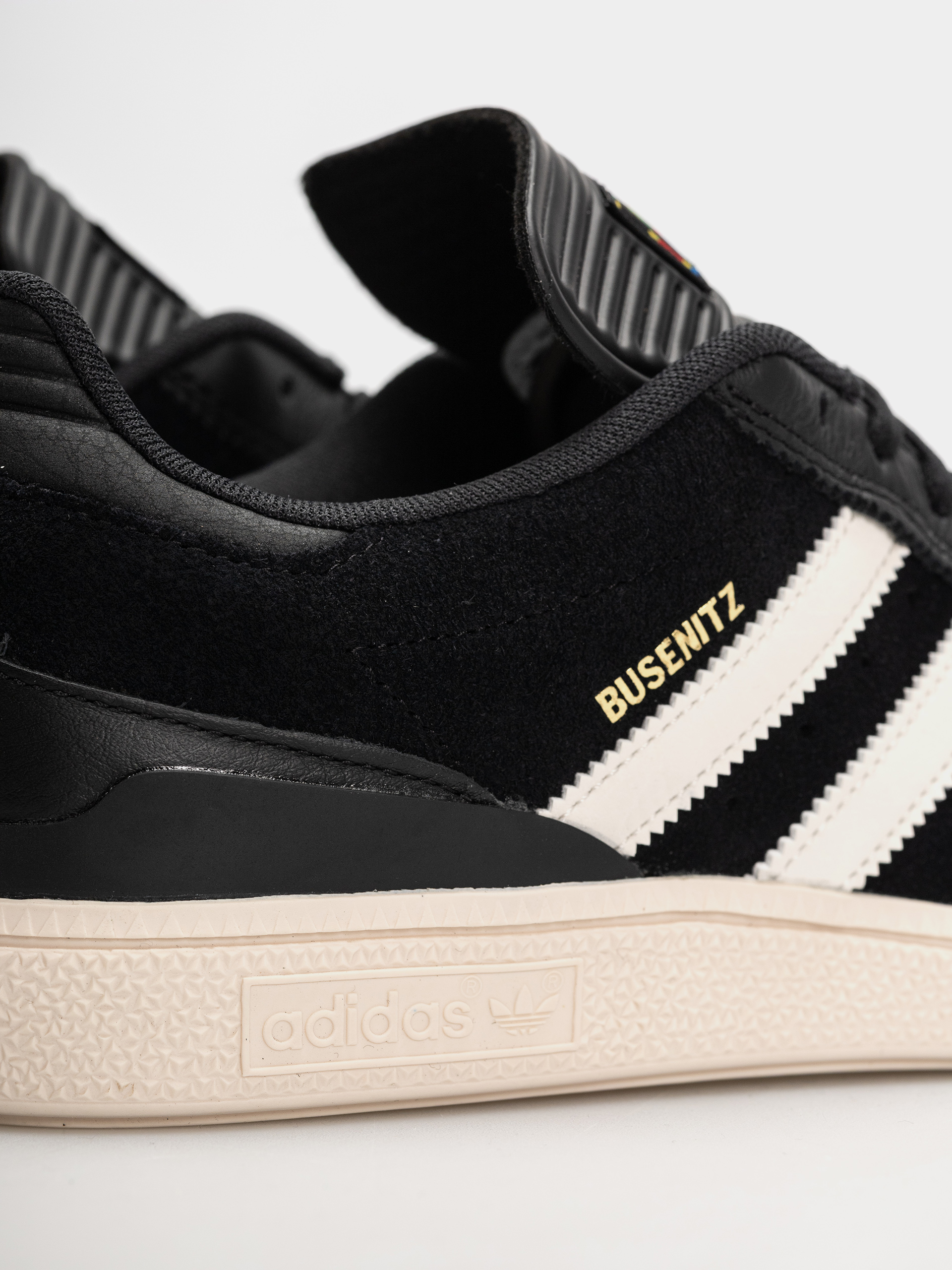 Boty adidas Busenitz (cblack/cwhite/goldmt)