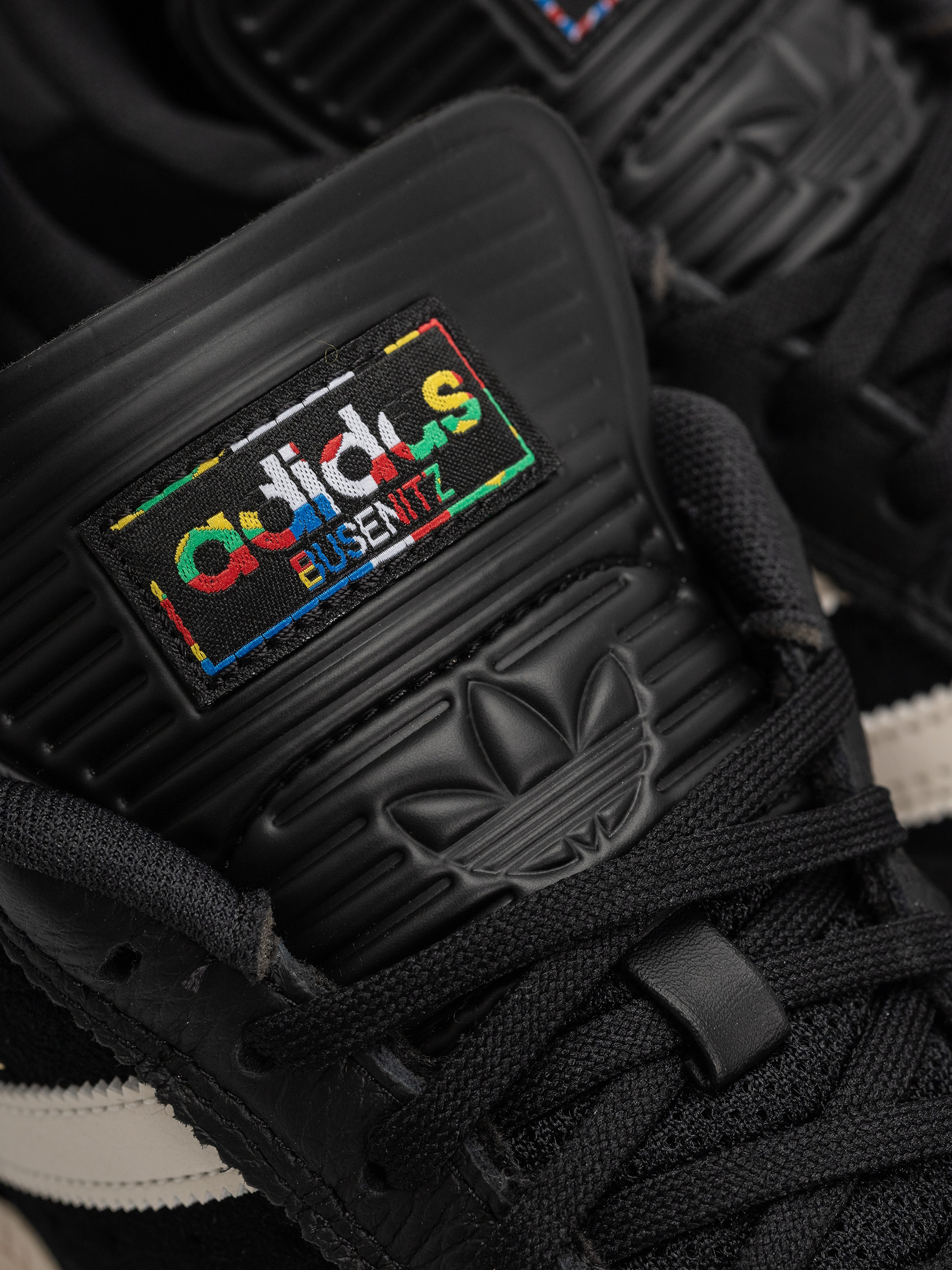 Boty adidas Busenitz (cblack/cwhite/goldmt)