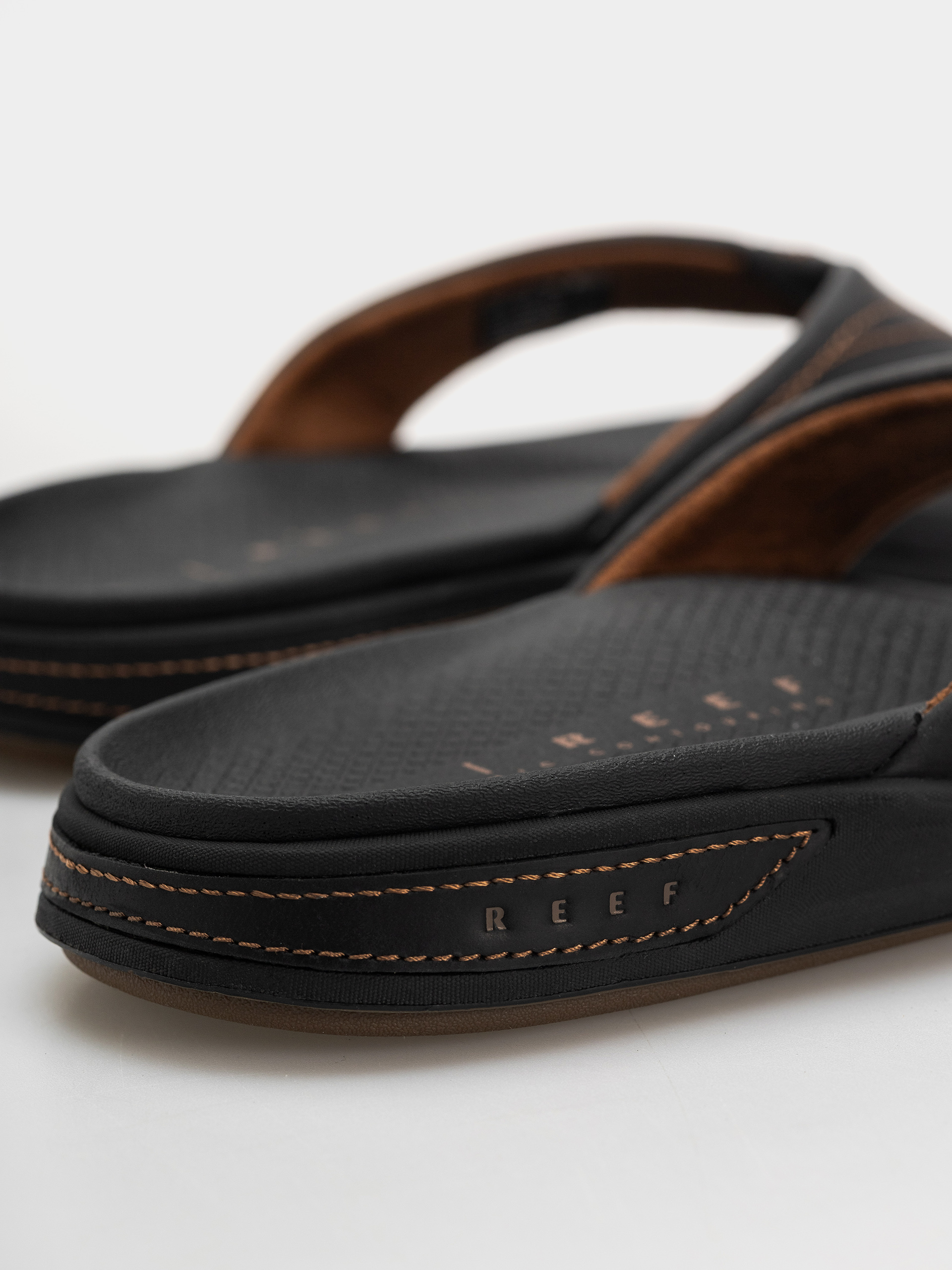 Plážovky Reef Phantom Lux (black)