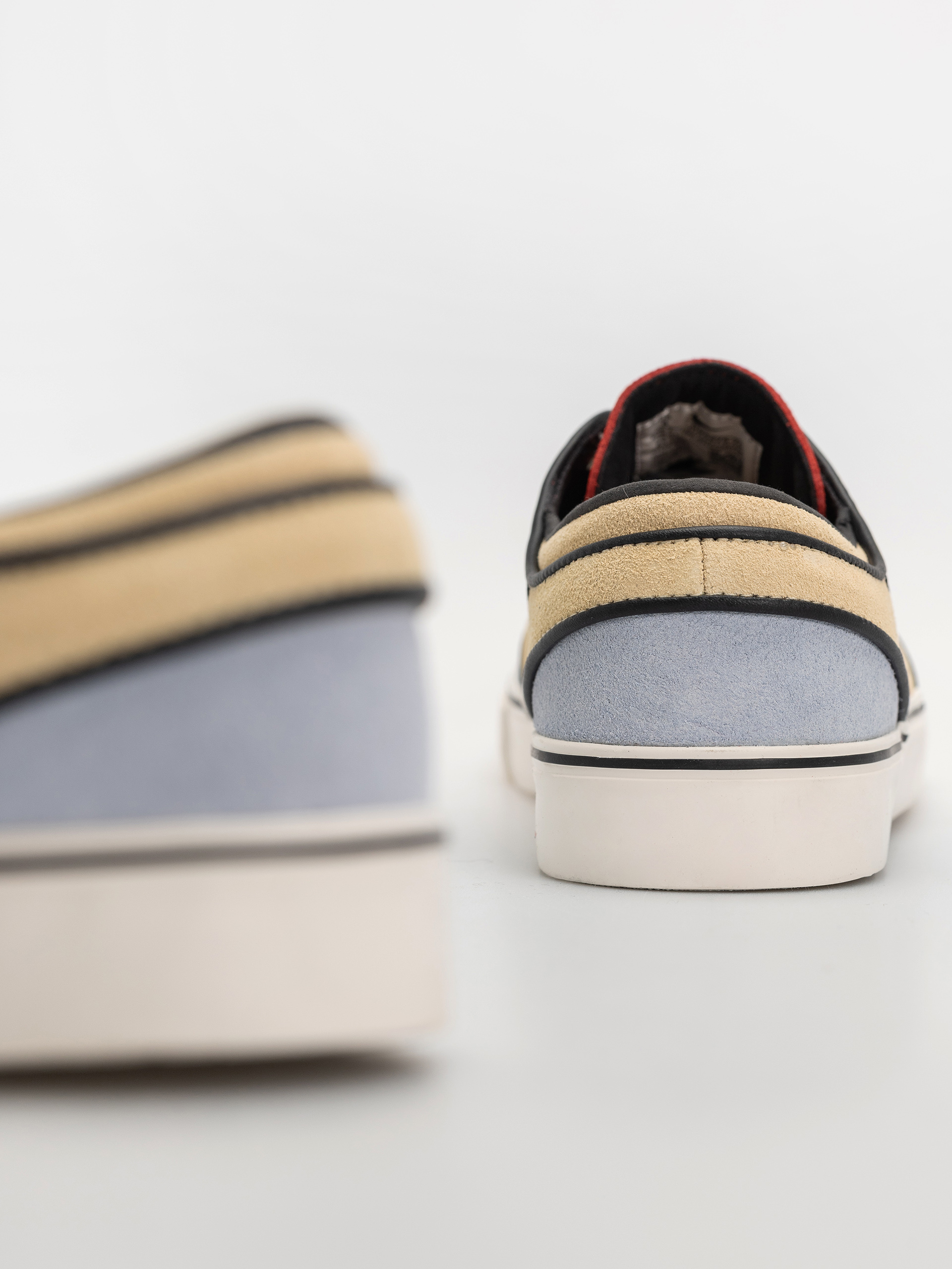 Boty Nike SB Zoom Janoski OG+ (alabaster/alabaster chile red)